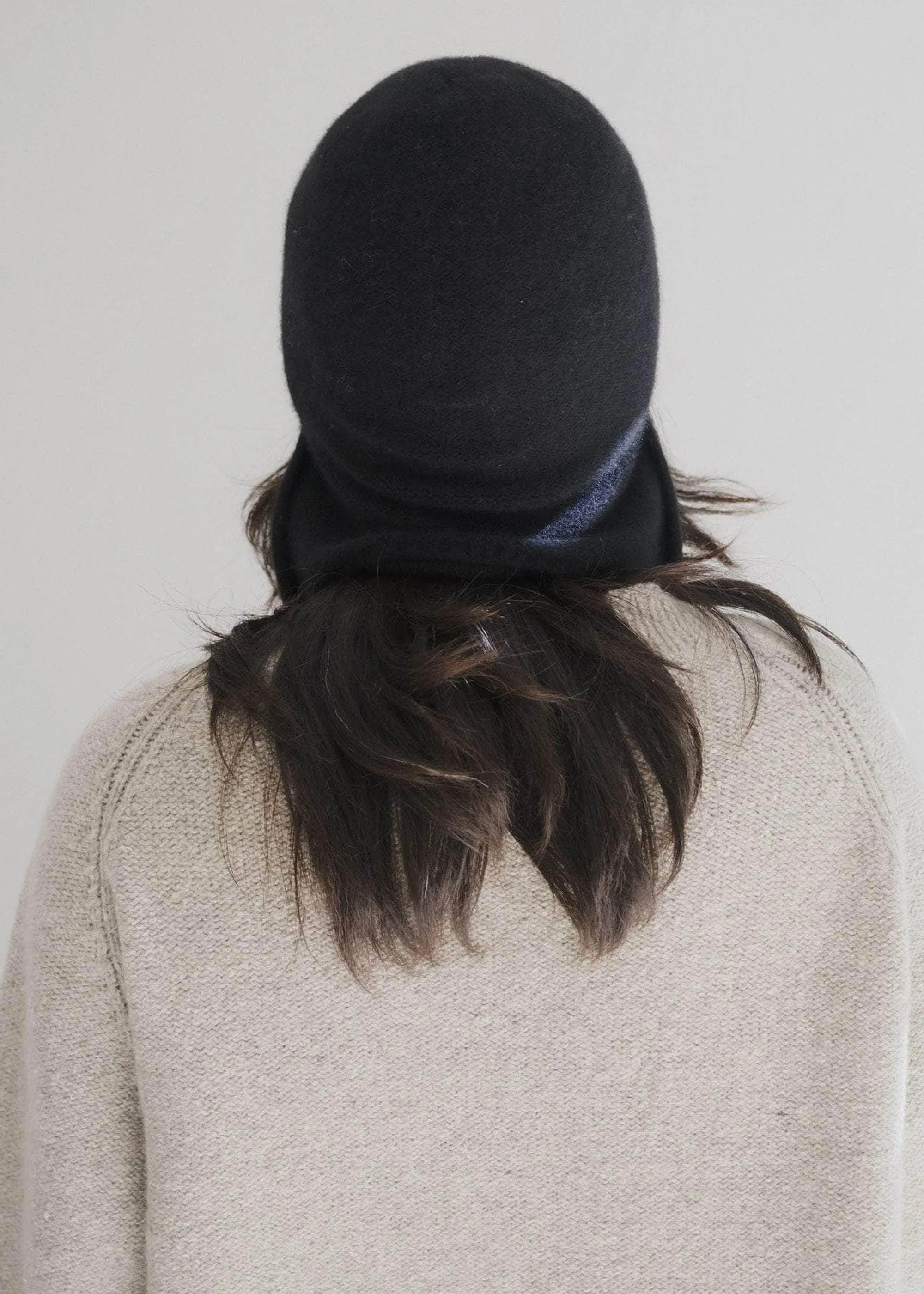Baserange Tier Hooded Wrap (Black) sold by Penny Sage product image thumbnail 2