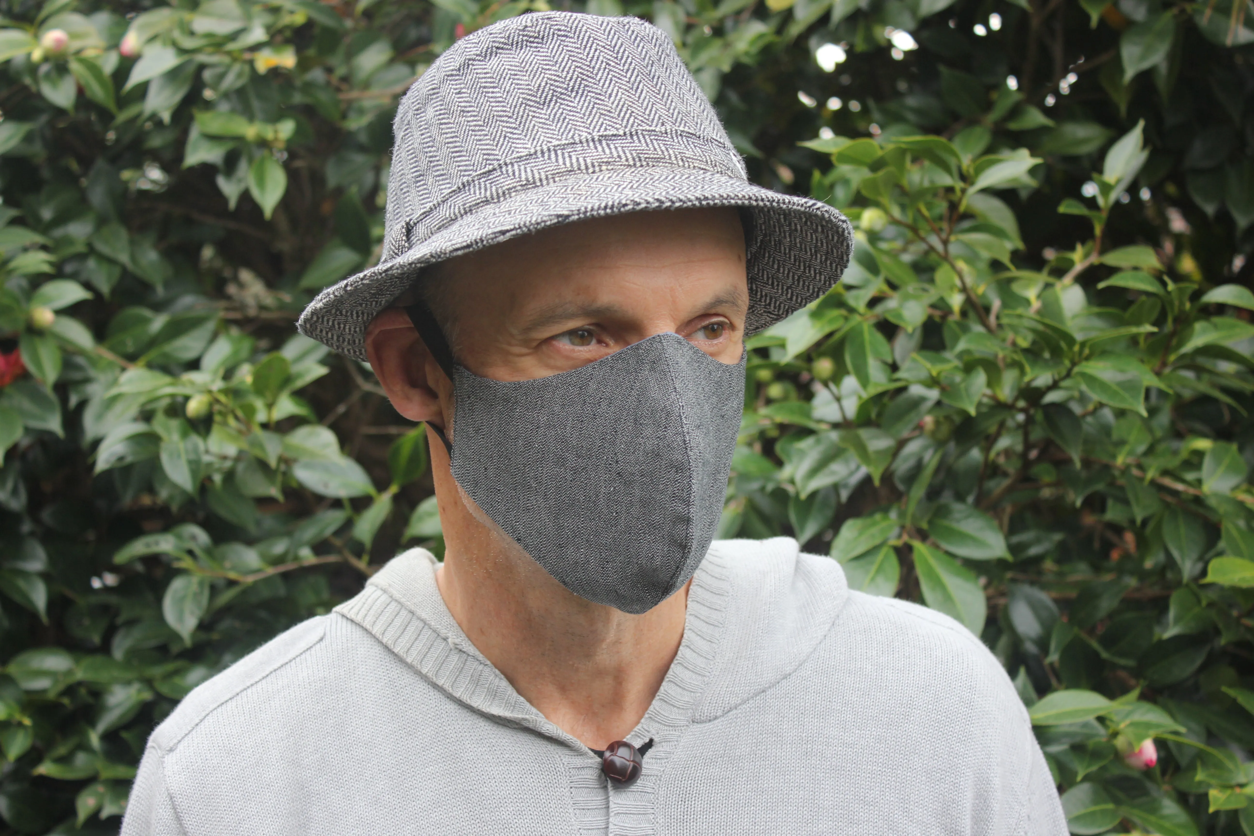 XtraComfort | Face Masks (pack of 5)| Triple-layer | Reusable, washable, reversible | Linen & Cotton | Citizen Women sold by Citizen Women product image thumbnail 2