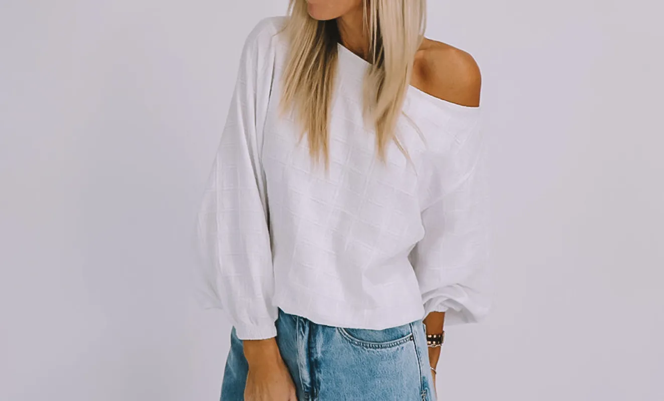 Sophia Linen Top sold by Love Knot War