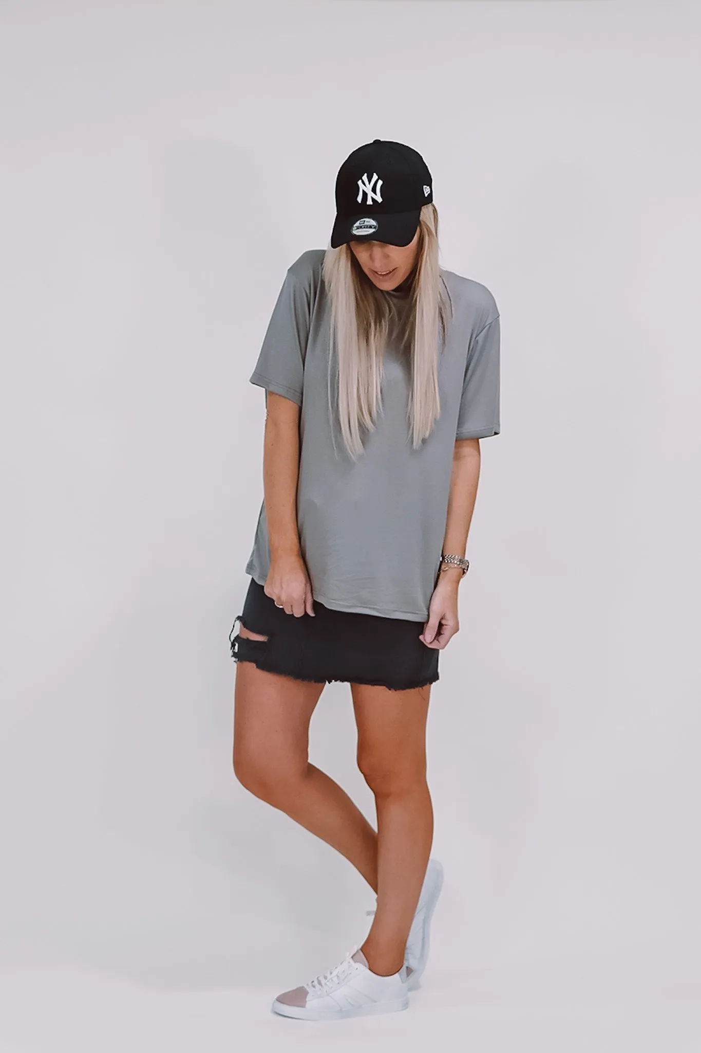 Lulu Tee sold by Love Knot War product image thumbnail 4