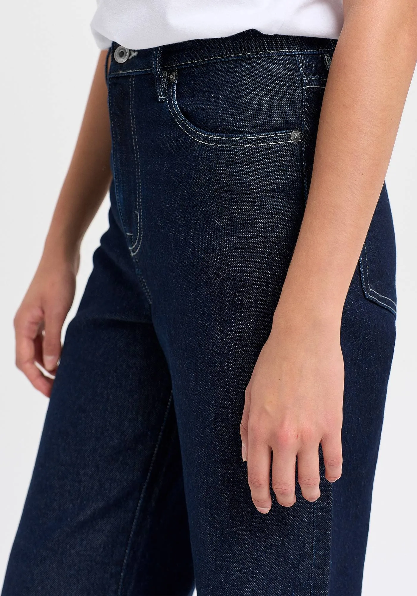 Zoe High Rise Straight Jean sold by Untouched World product image thumbnail 2