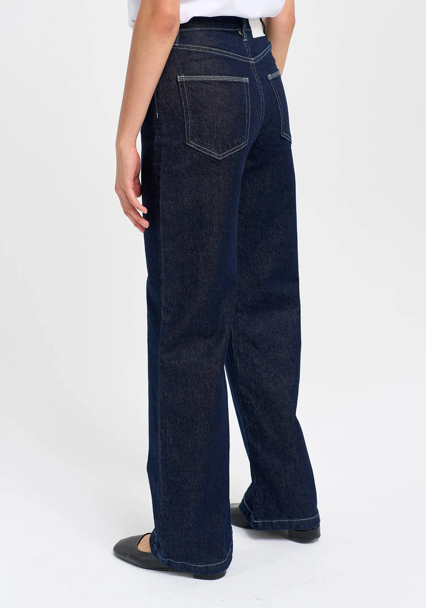 Zoe High Rise Straight Jean sold by Untouched World product image thumbnail 4
