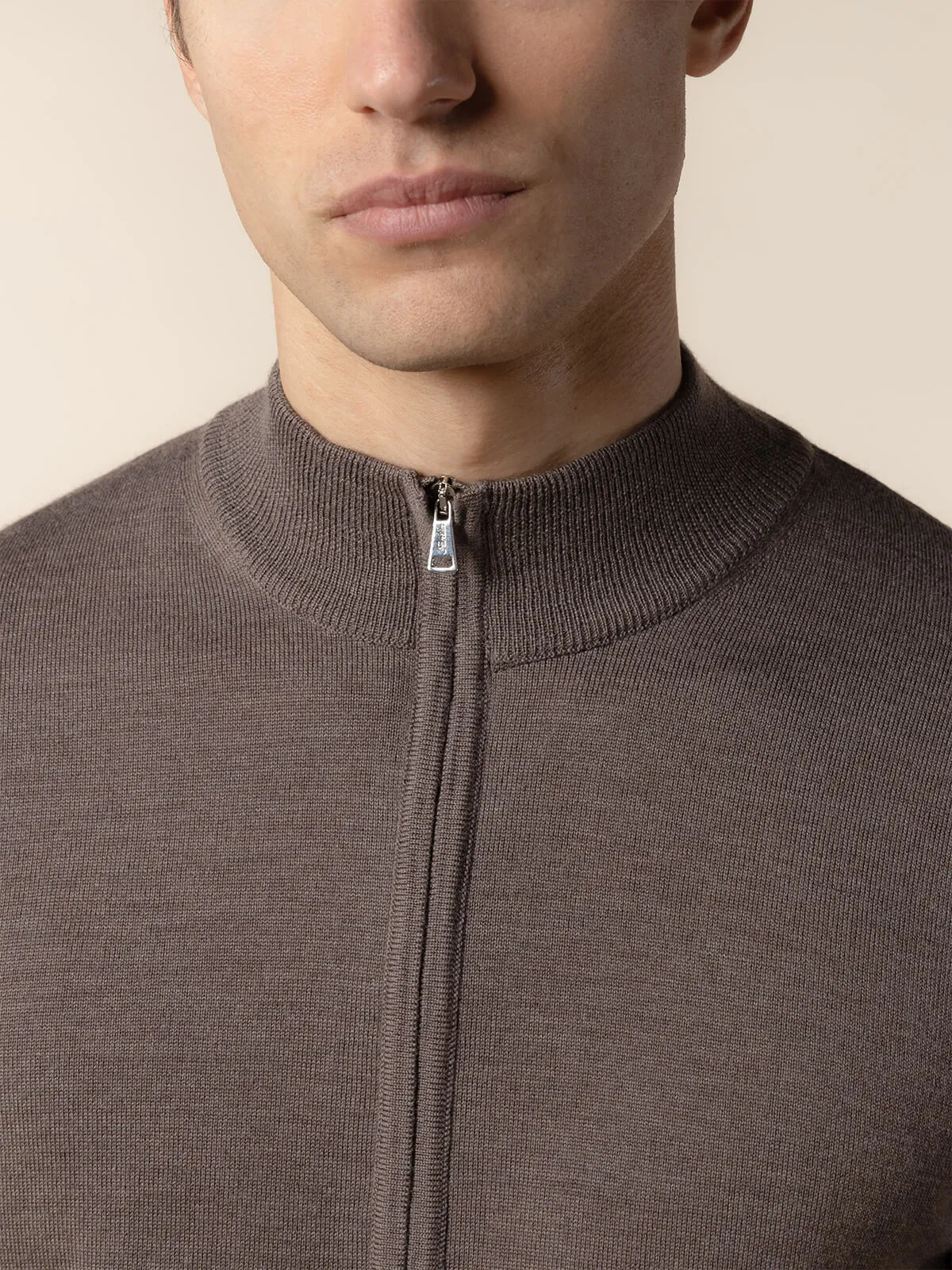 Extrafine Merino Zipper Vest Ash Grey sold by Aurelien product image thumbnail 4