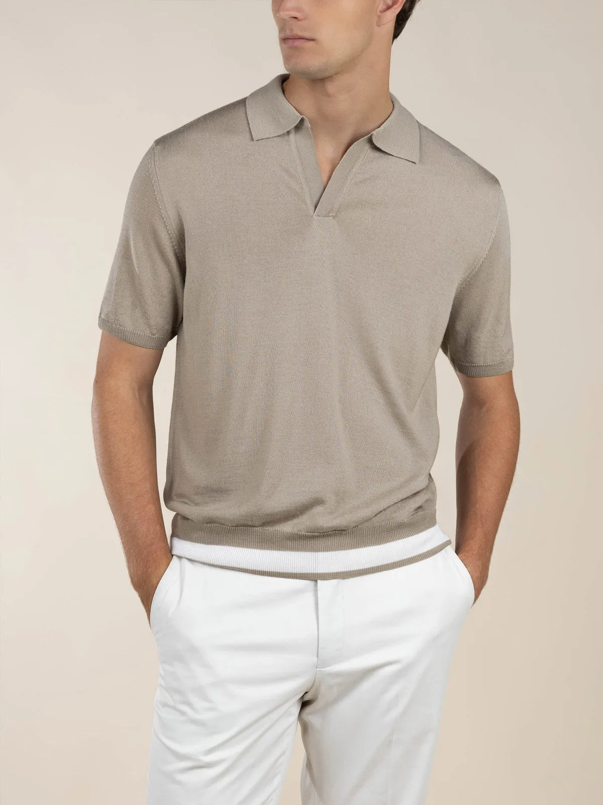 Buttonless AUR1 Polo Greige sold by Aurelien product image thumbnail 2