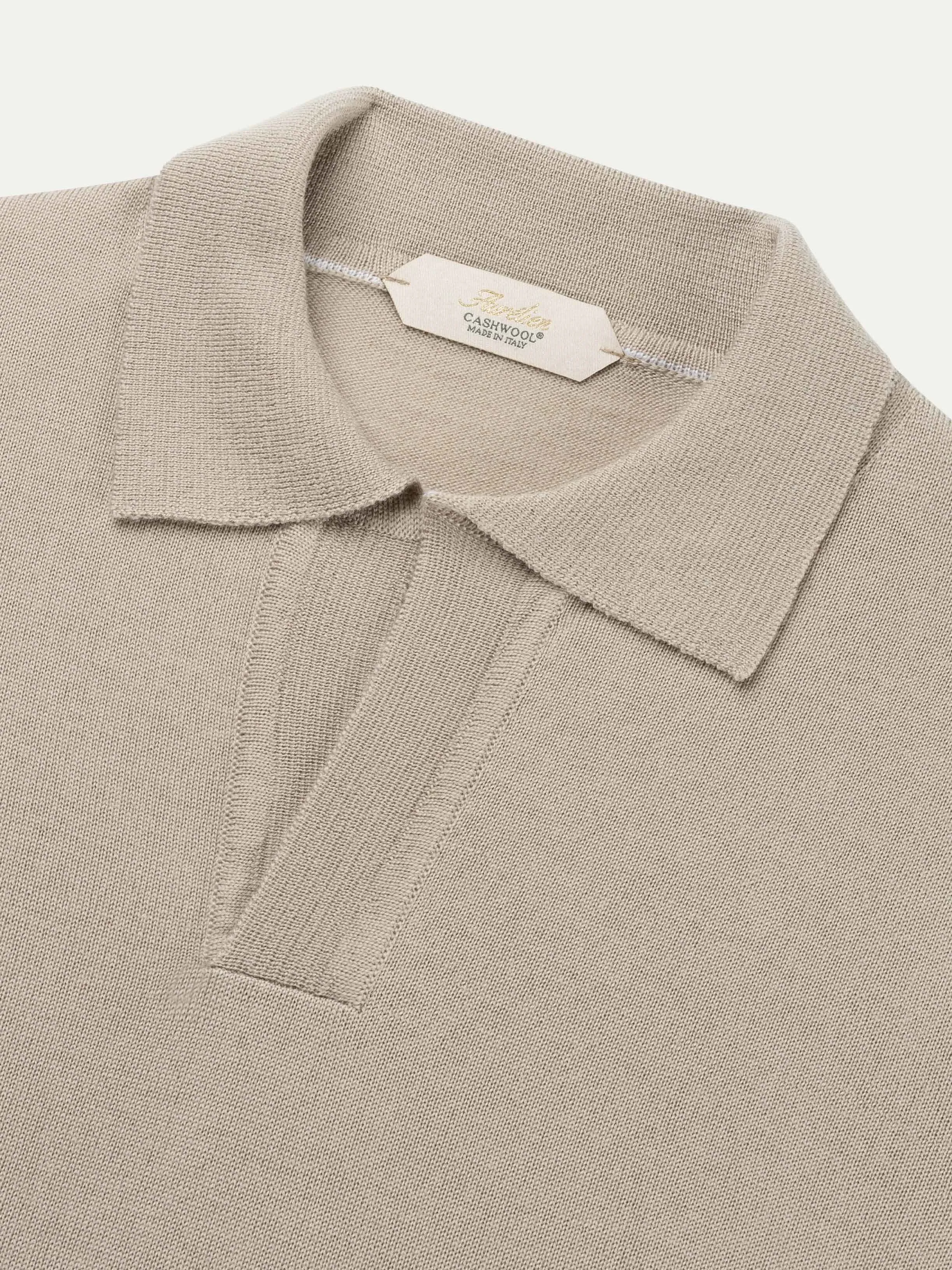 Buttonless AUR1 Polo Greige sold by Aurelien product image thumbnail 3