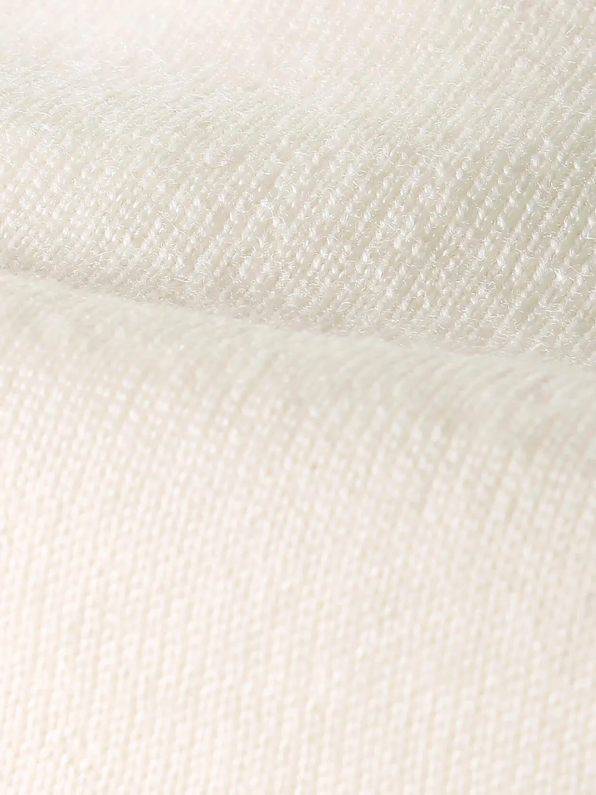 Extrafine Merino Mockneck Ivory sold by Aurelien product image thumbnail 5