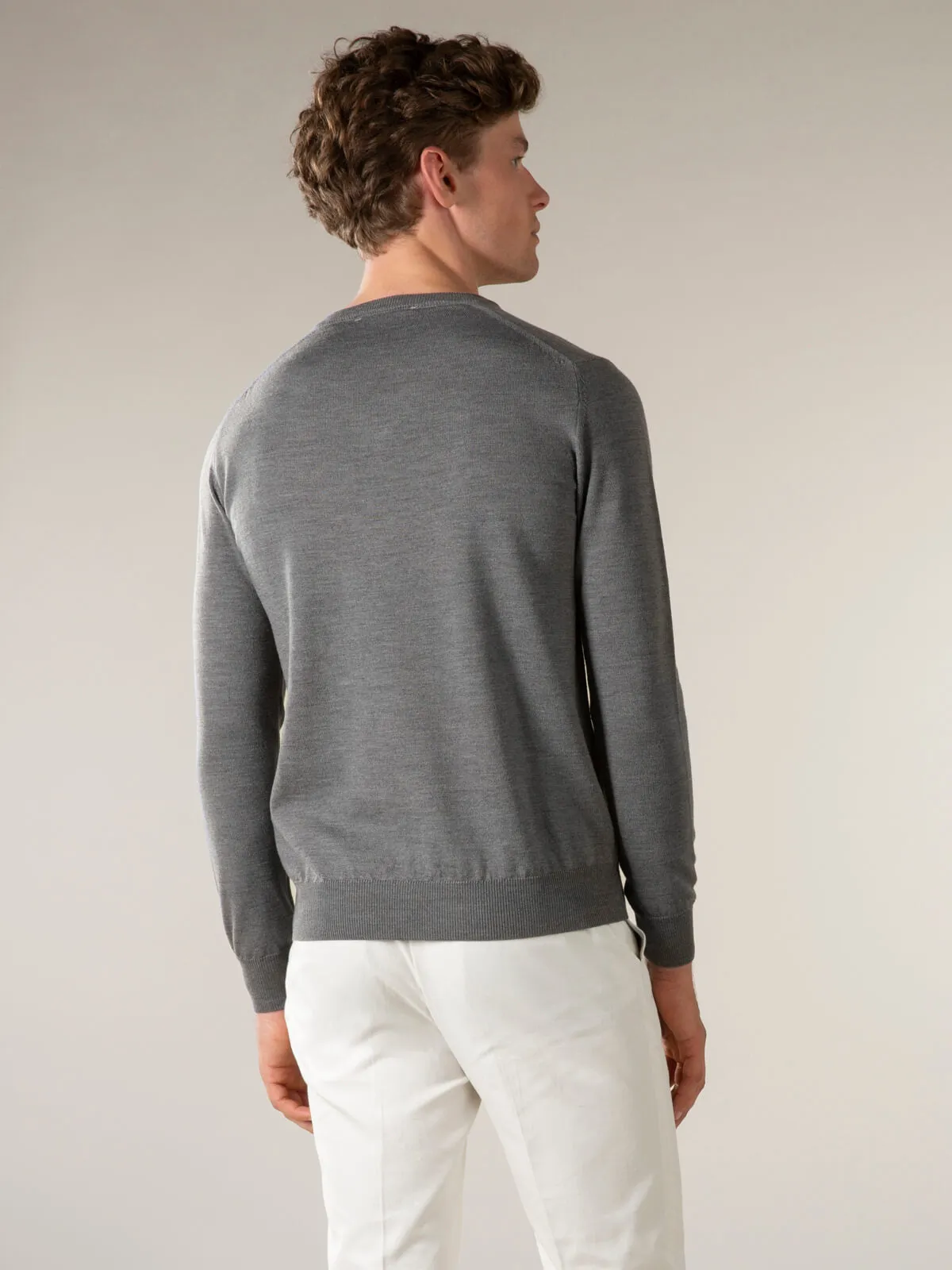 Extrafine Merino V-Neck Dark Grey sold by Aurelien product image thumbnail 4