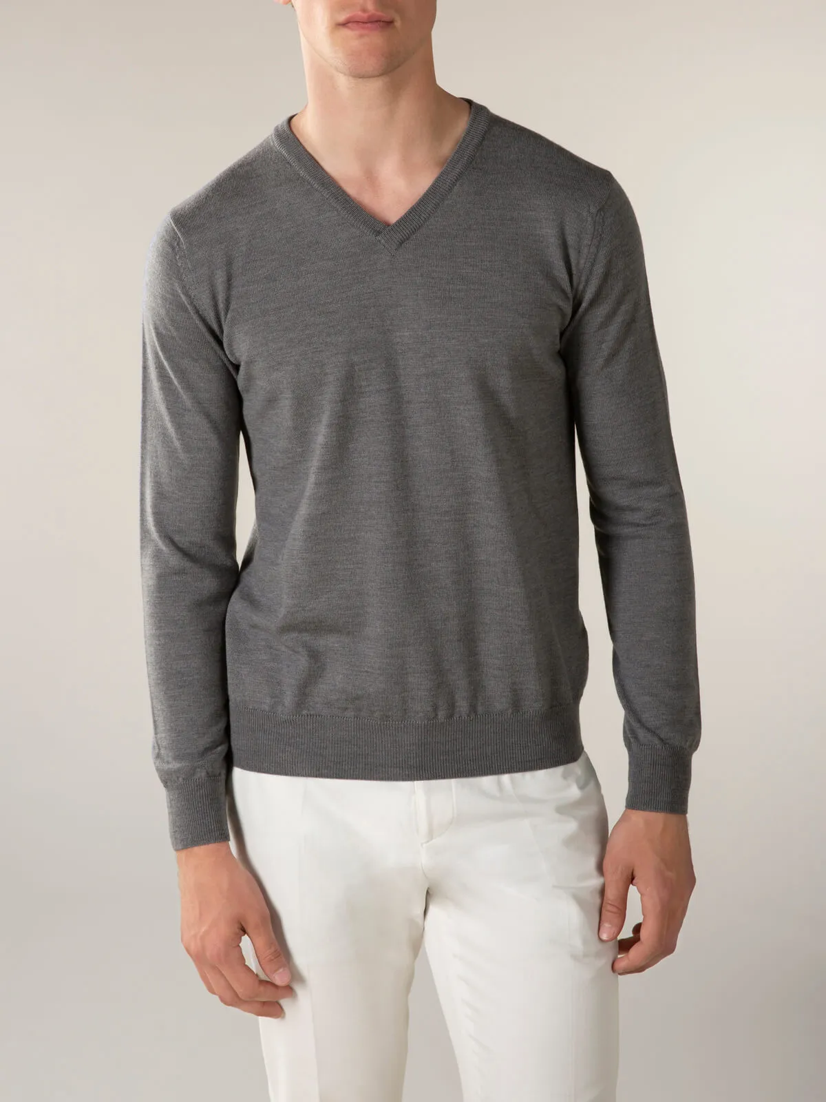 Extrafine Merino V-Neck Dark Grey sold by Aurelien product image thumbnail 2