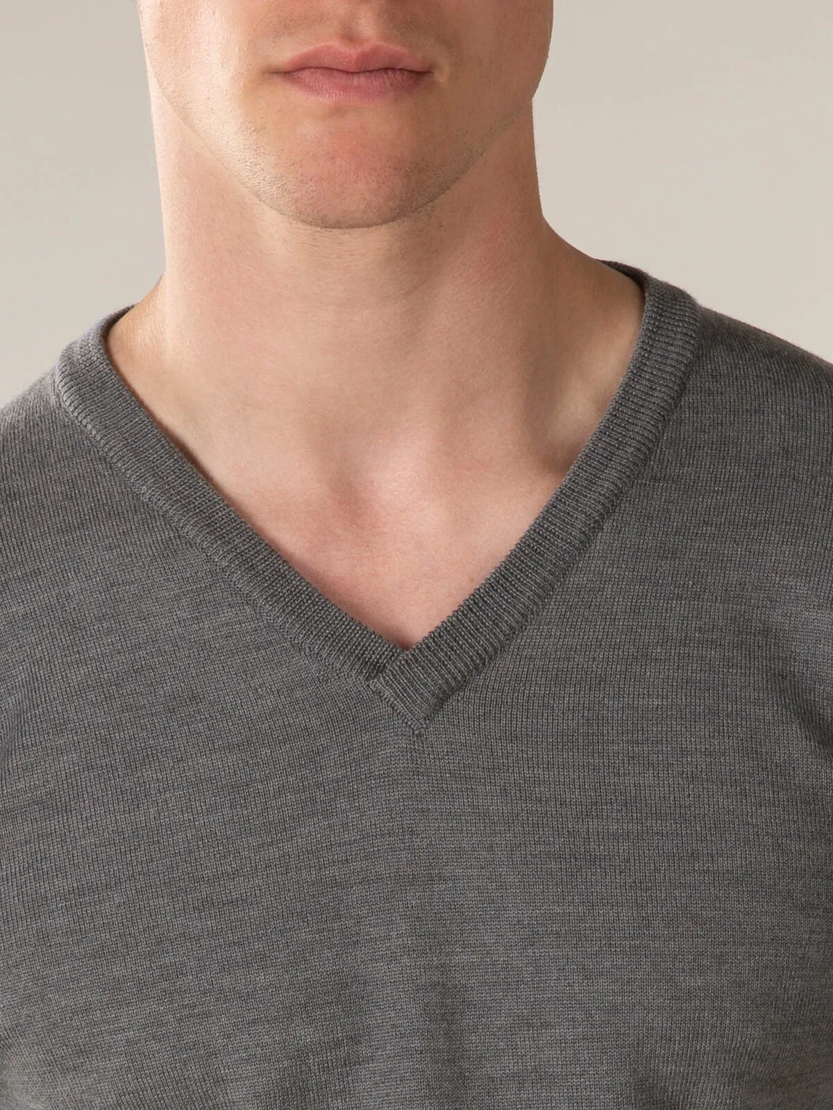 Extrafine Merino V-Neck Dark Grey sold by Aurelien product image thumbnail 3