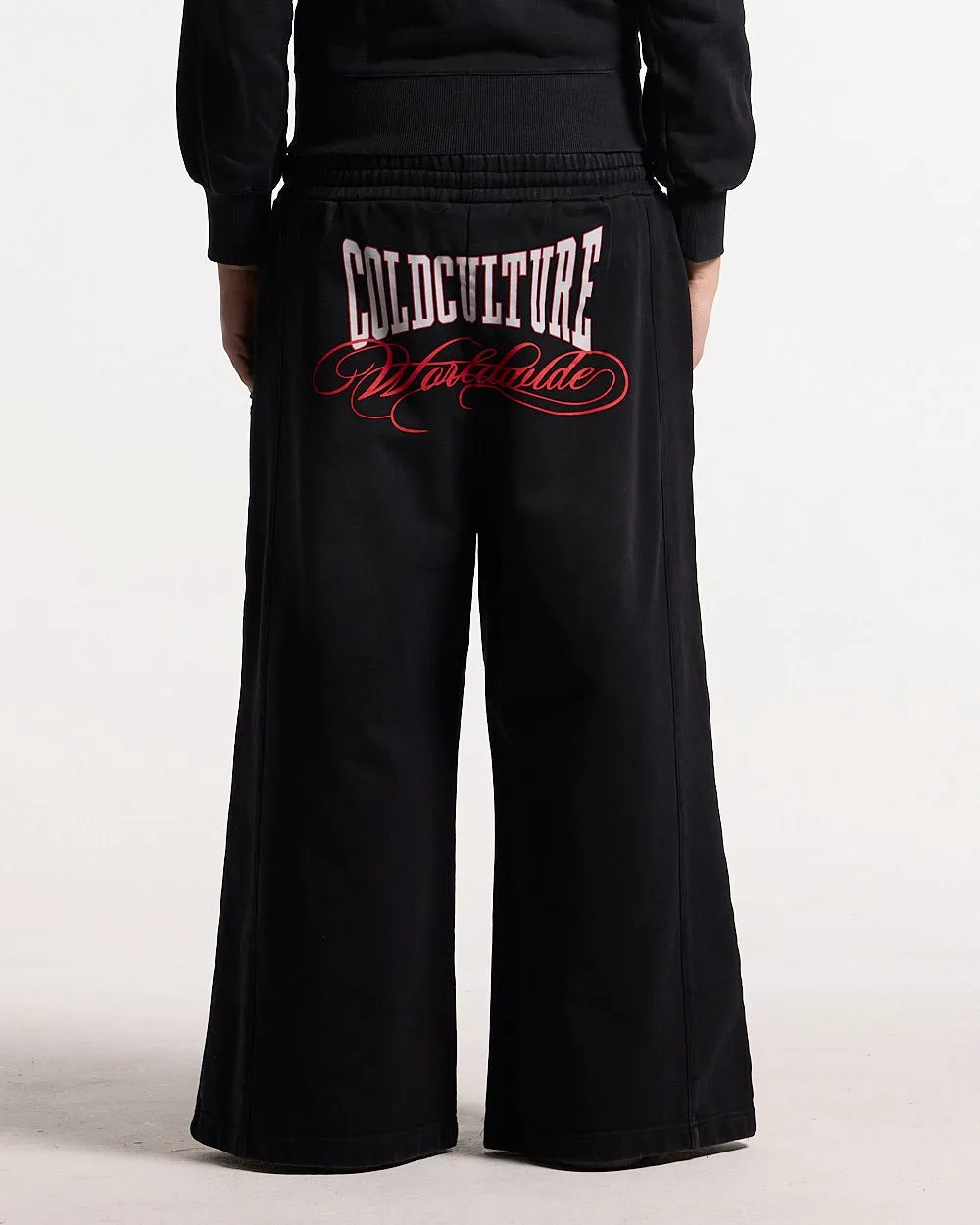NIA SET SWEATPANTS BLACK sold by Cold Culture