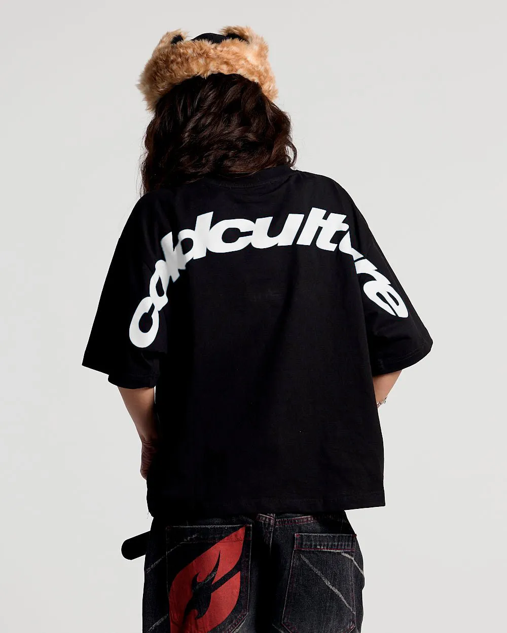 CURVED TEE BLACK & WHITE sold by Cold Culture product image thumbnail 5