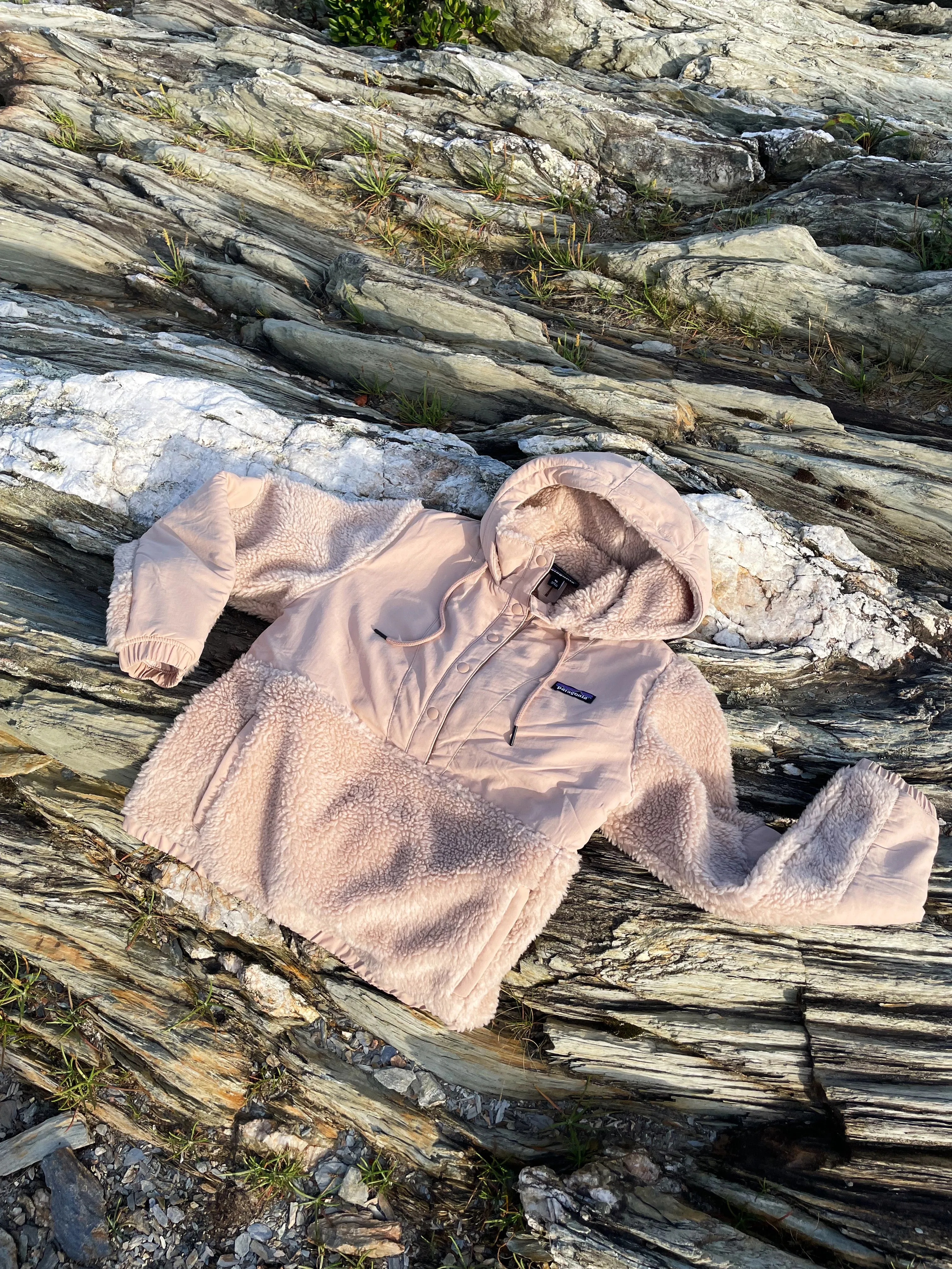 Patagonia Women's Shelled Retro-X® Fleece Pullover in Shroom Taupe sold by Noble product image thumbnail 5