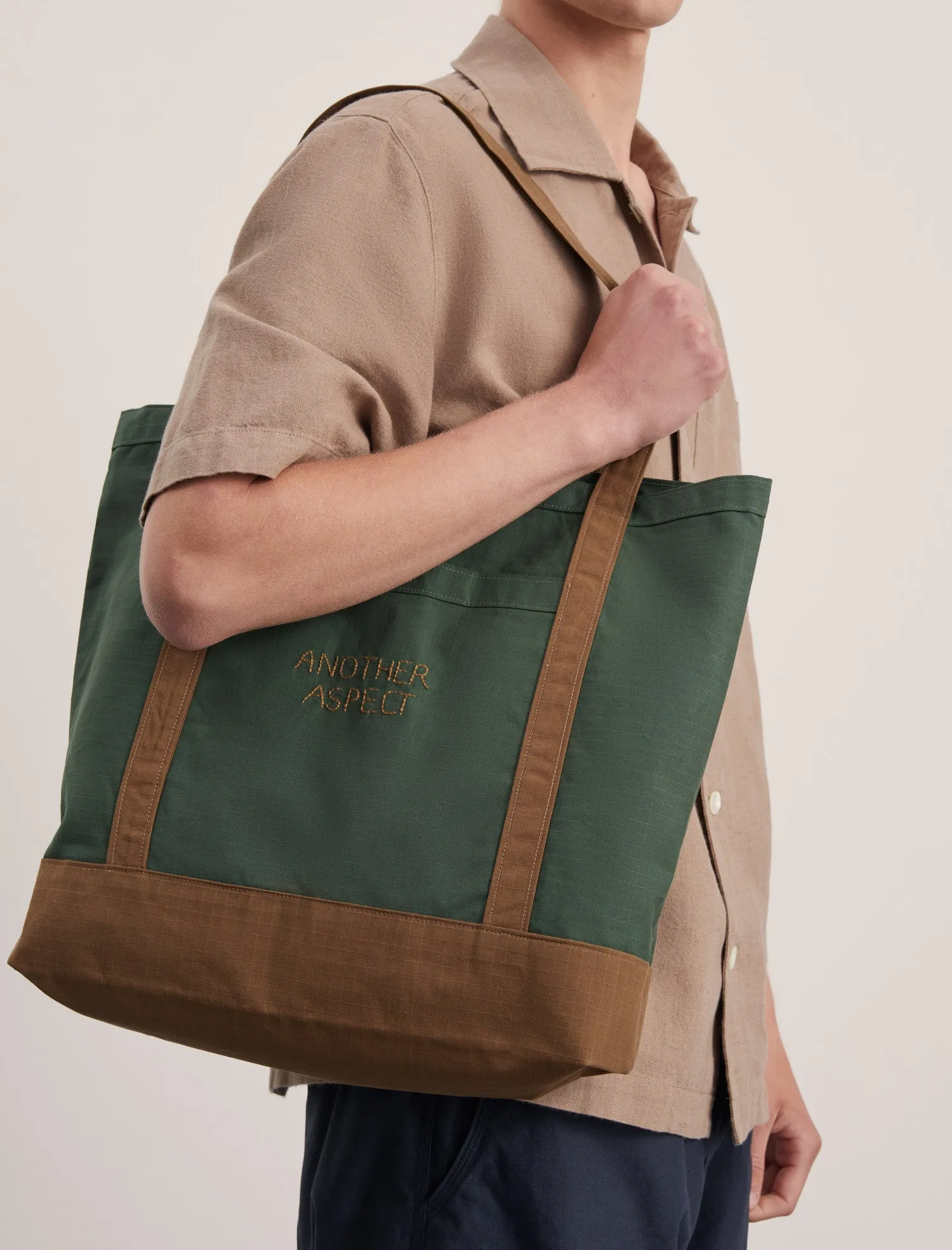 ANOTHER Boat Bag 1.0, Green/Brown sold by ANOTHER ASPECT product image thumbnail 2