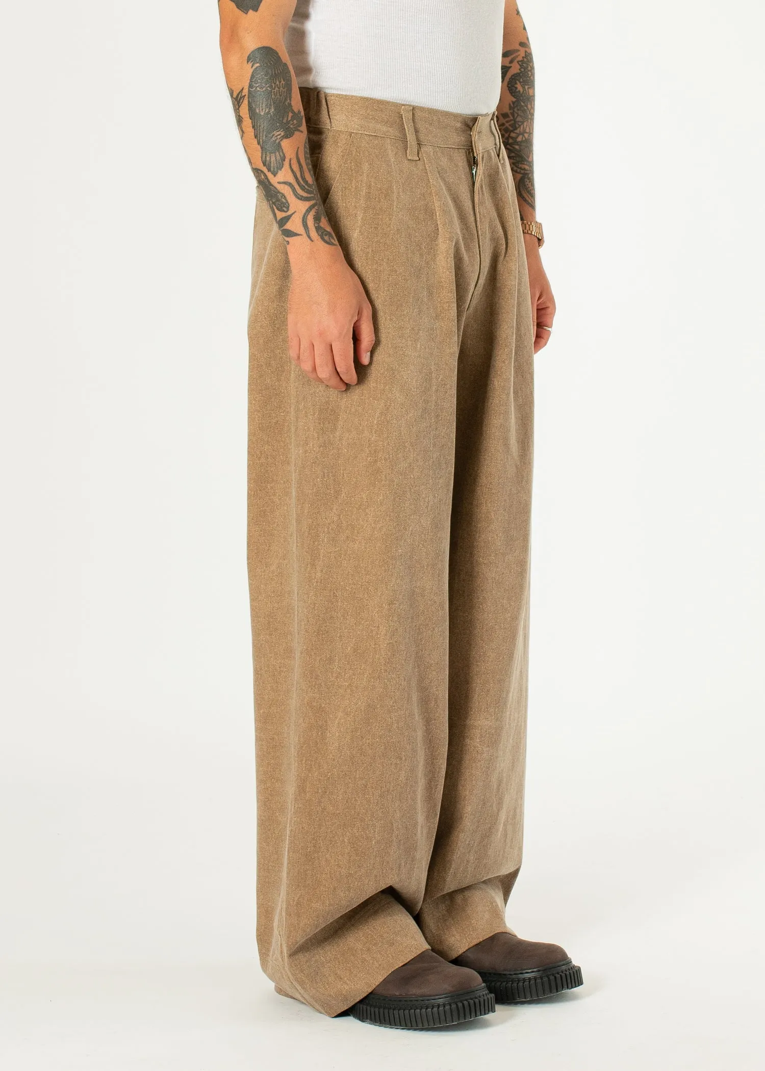 Big Hem Denim Jeans sold by Estudio Niksen