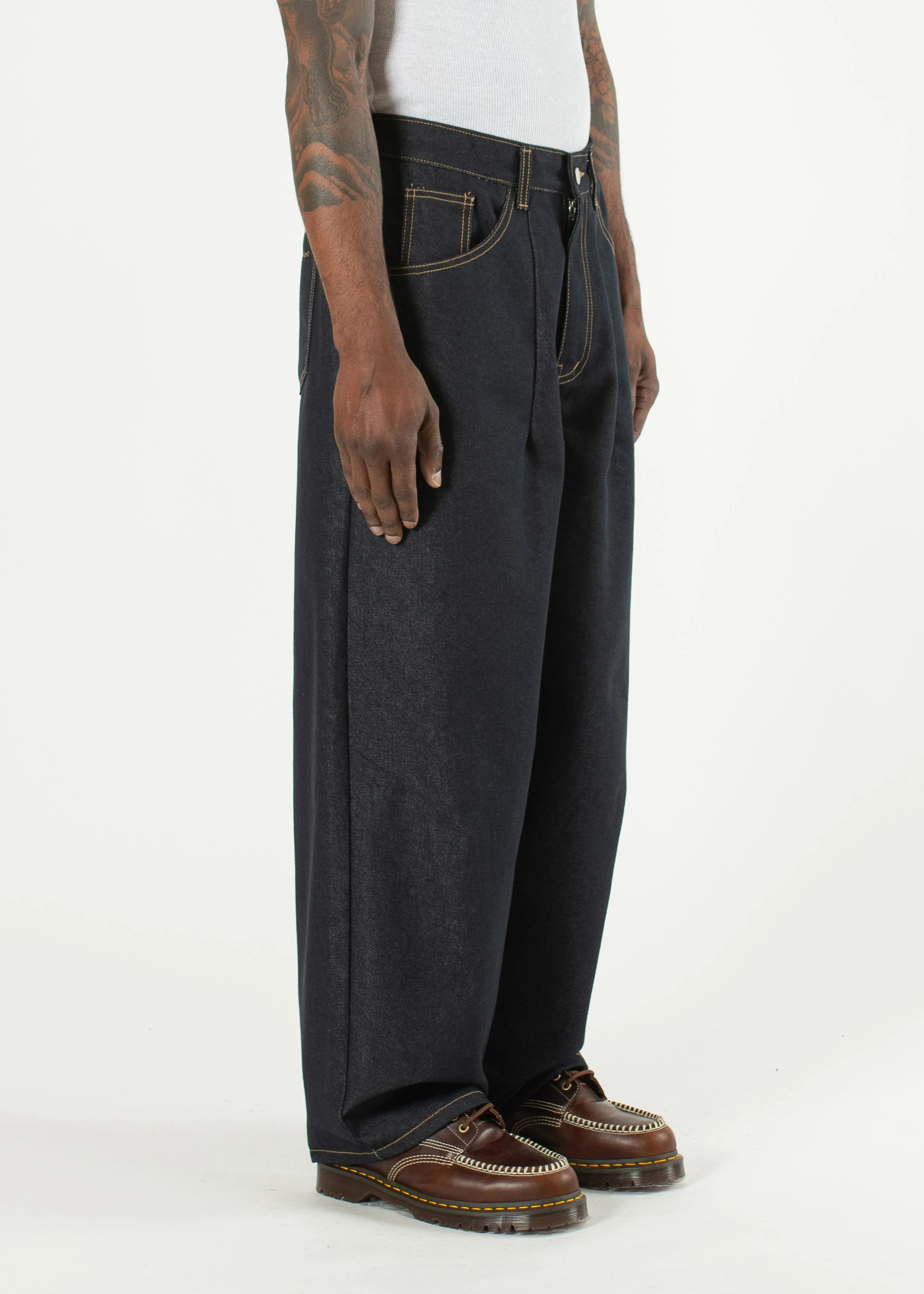 Raw Denim Balloon Jeans sold by Estudio Niksen