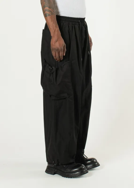 Bungee-strap Cargo Pants made by Estudio Niksen