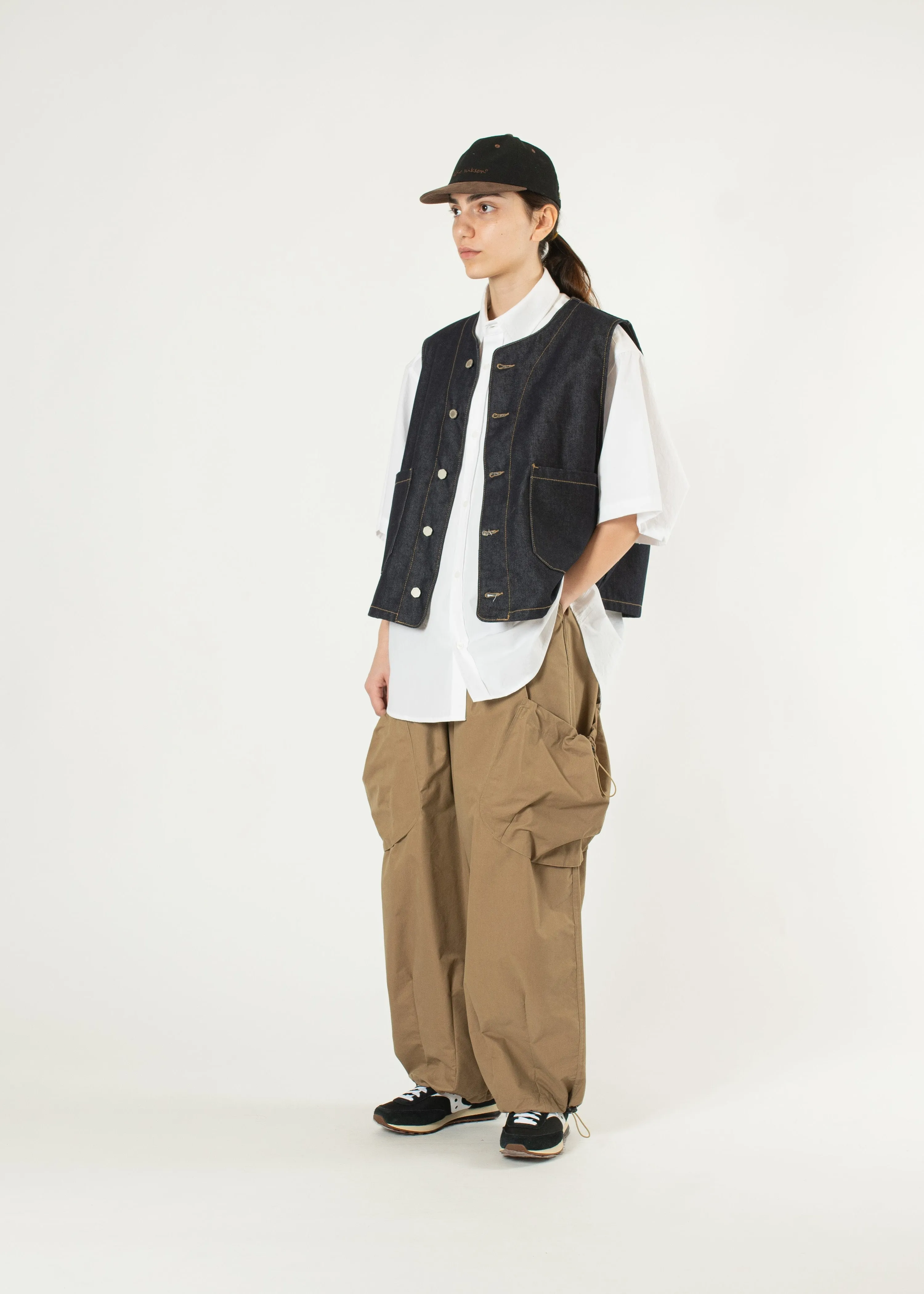 Bungee-strap Cargo Pants sold by Estudio Niksen product image thumbnail 4