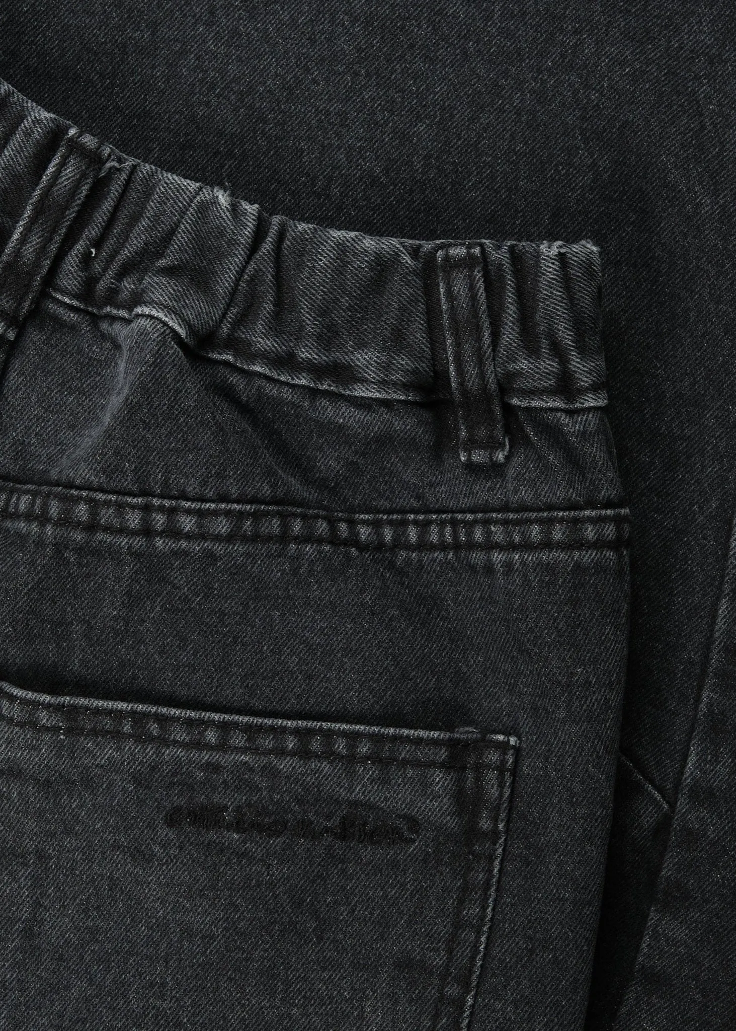 Dart Balloon Jeans sold by Estudio Niksen product image thumbnail 5