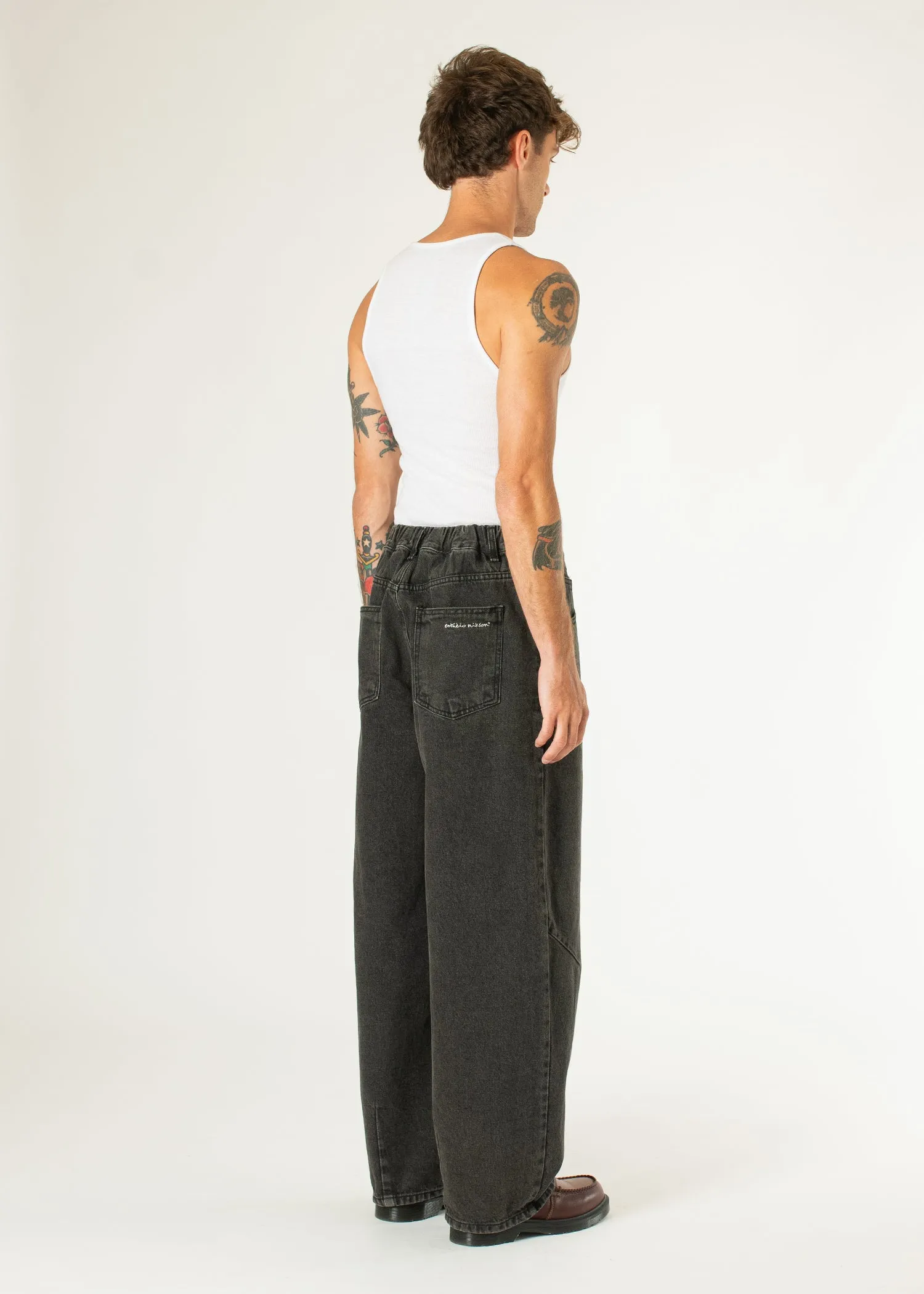 Dart Balloon Jeans sold by Estudio Niksen product image thumbnail 3