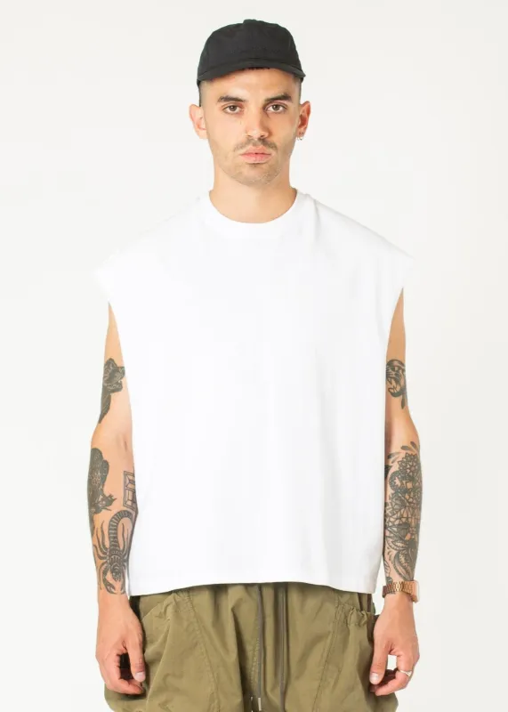Muscle Cropped Tee made by Estudio Niksen