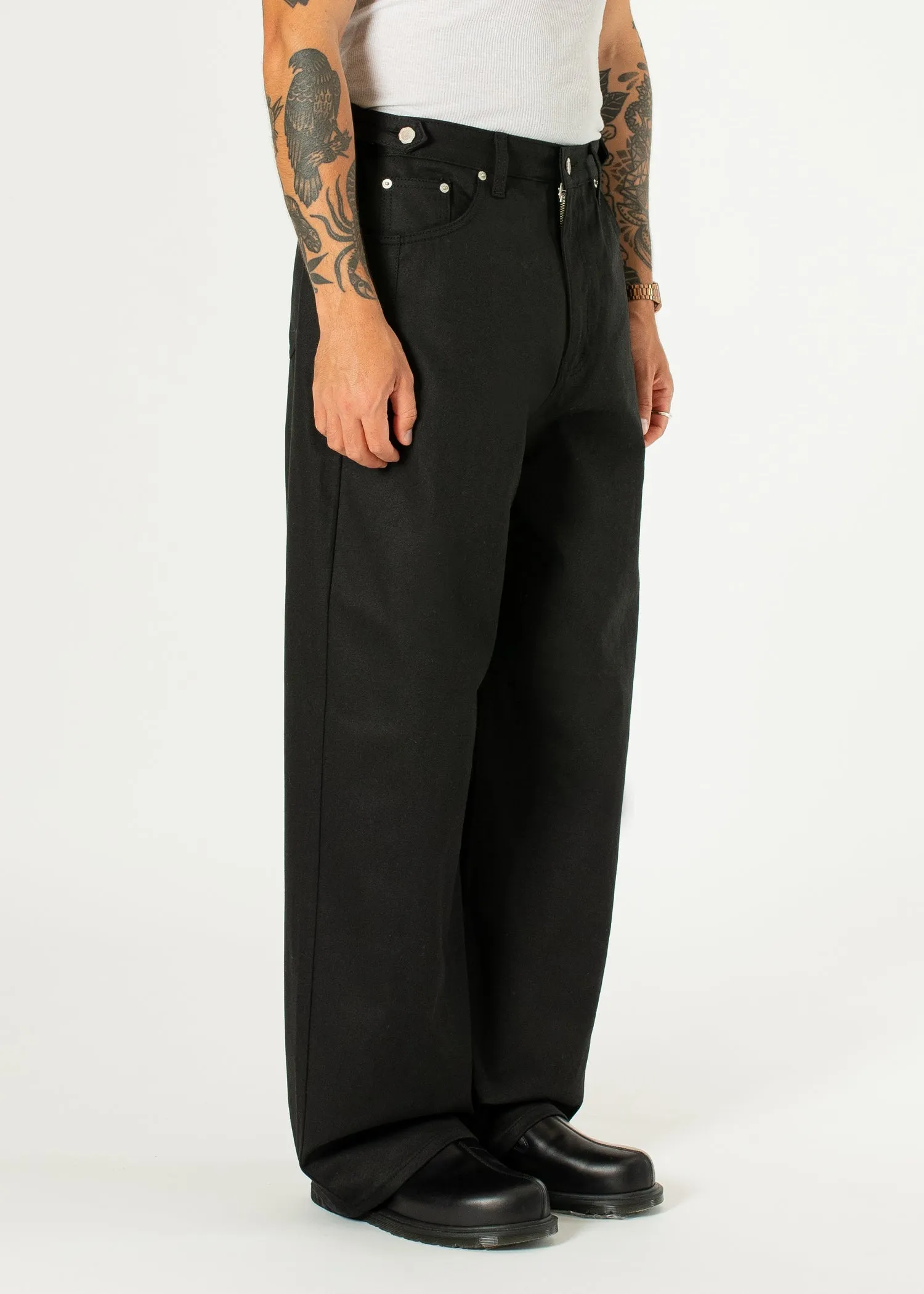 Side-button Denim Jeans sold by Estudio Niksen