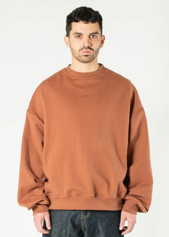 Back-pleat Crewneck Sweater made by Estudio Niksen