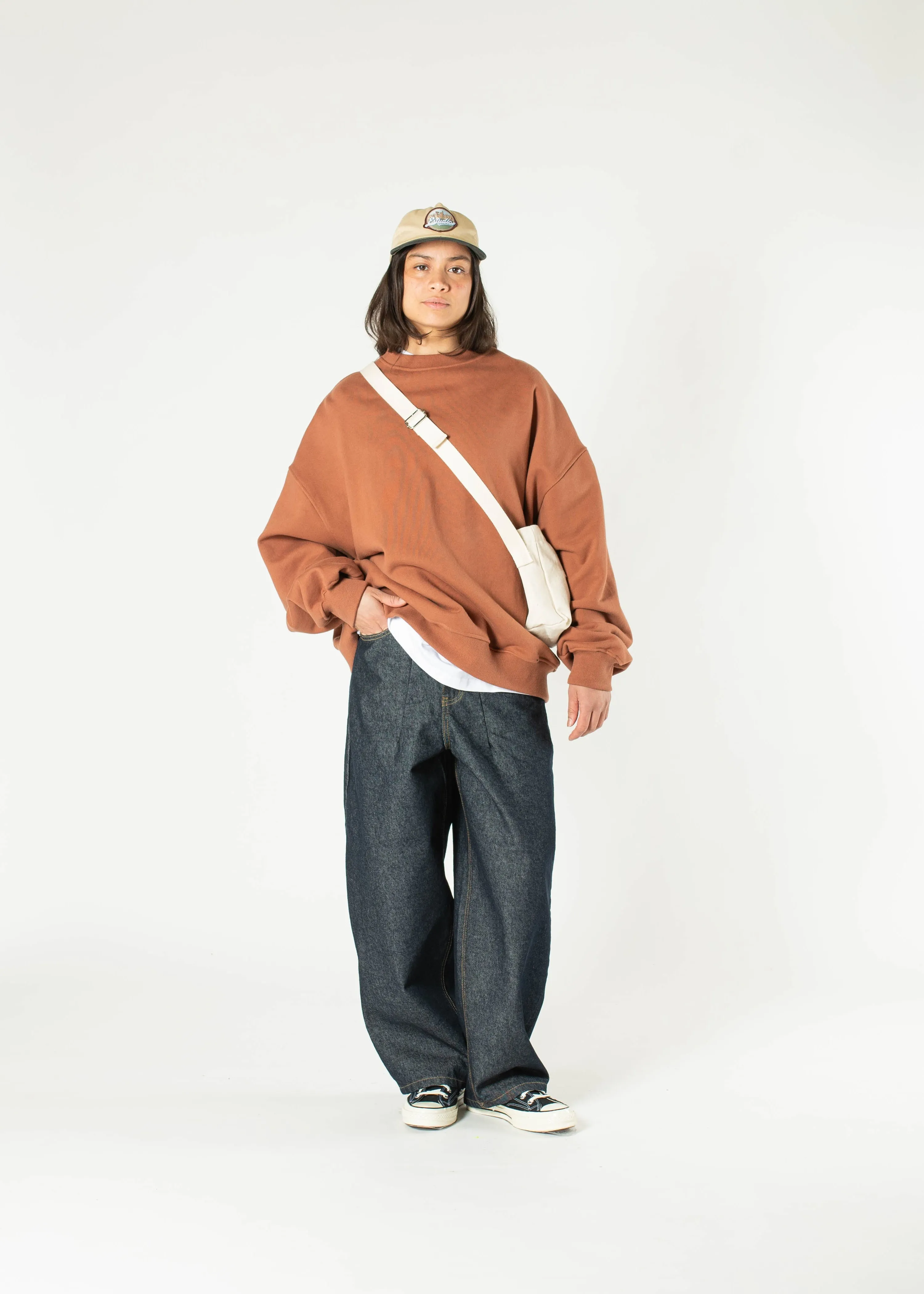 Back-pleat Crewneck Sweater sold by Estudio Niksen product image thumbnail 5