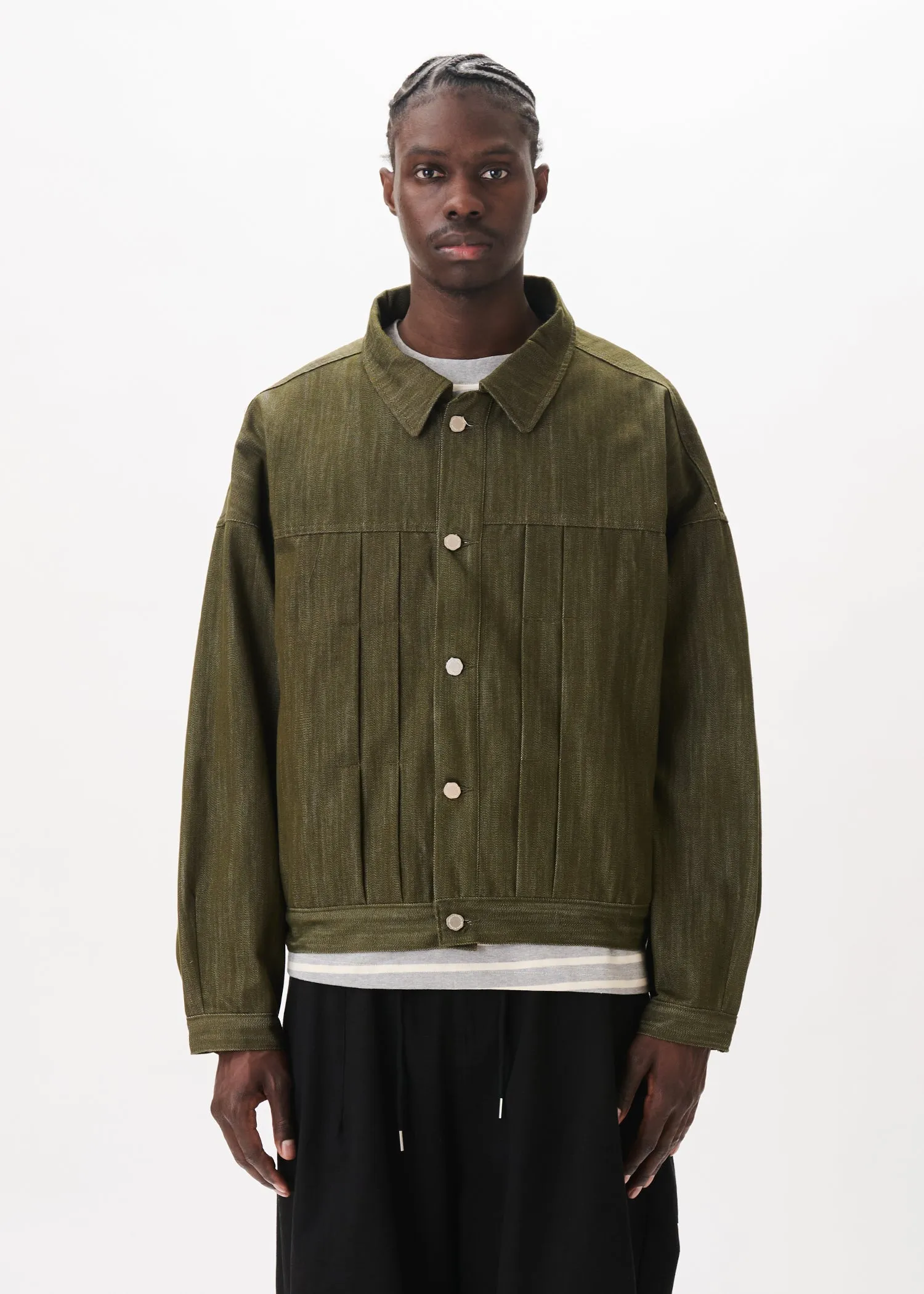 Back-strap Pleated Trucker sold by Estudio Niksen