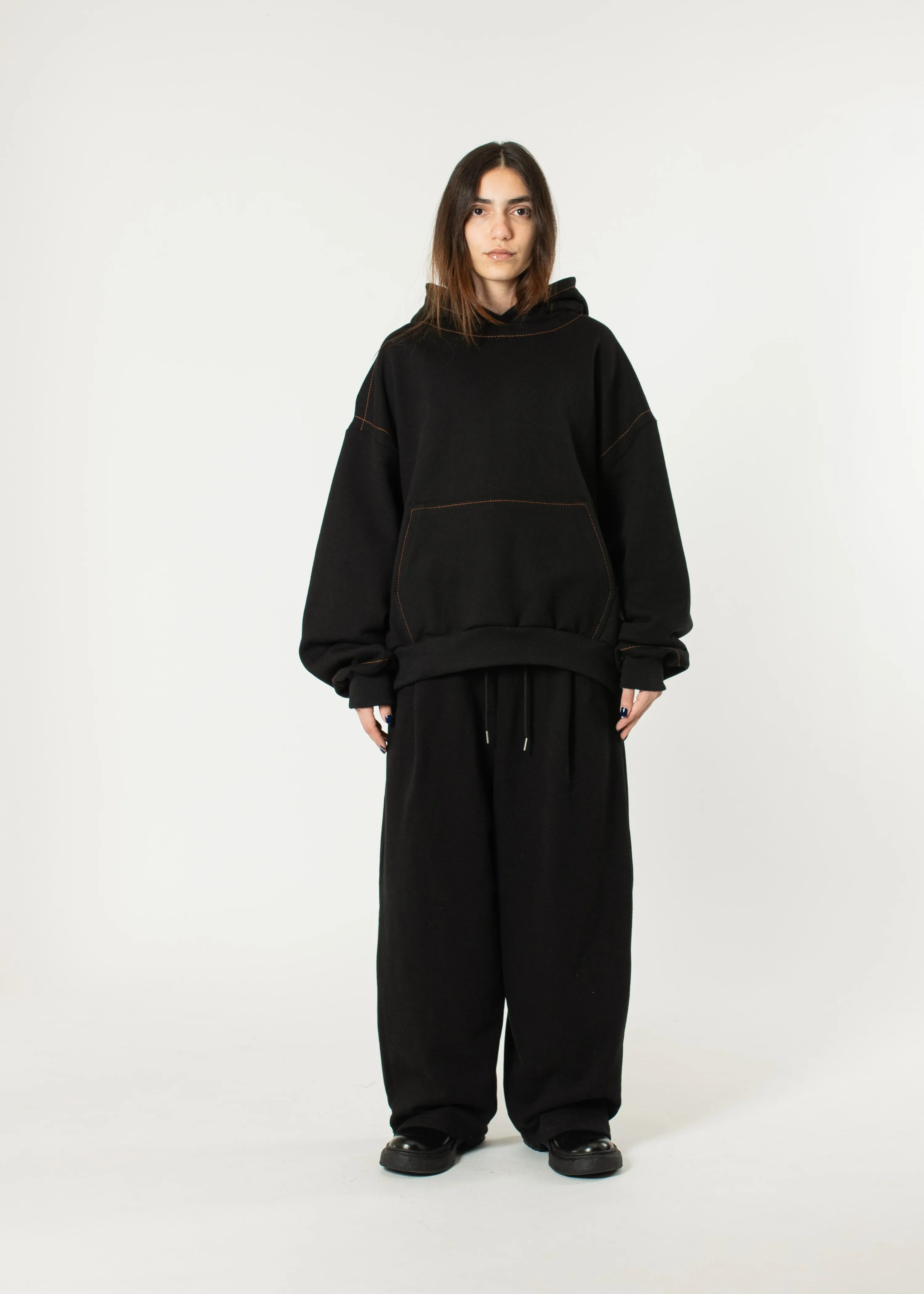 Pleated Wide Joggers sold by Estudio Niksen product image thumbnail 2