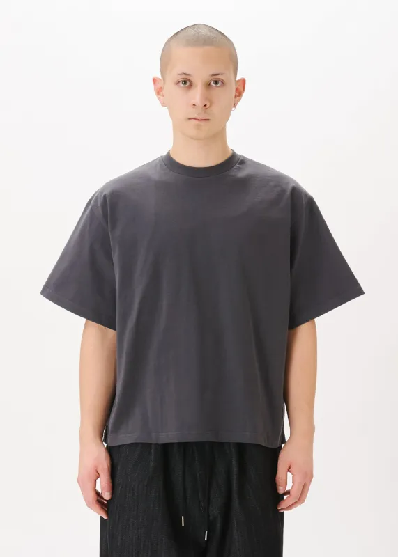 Signature Cropped Tee made by Estudio Niksen