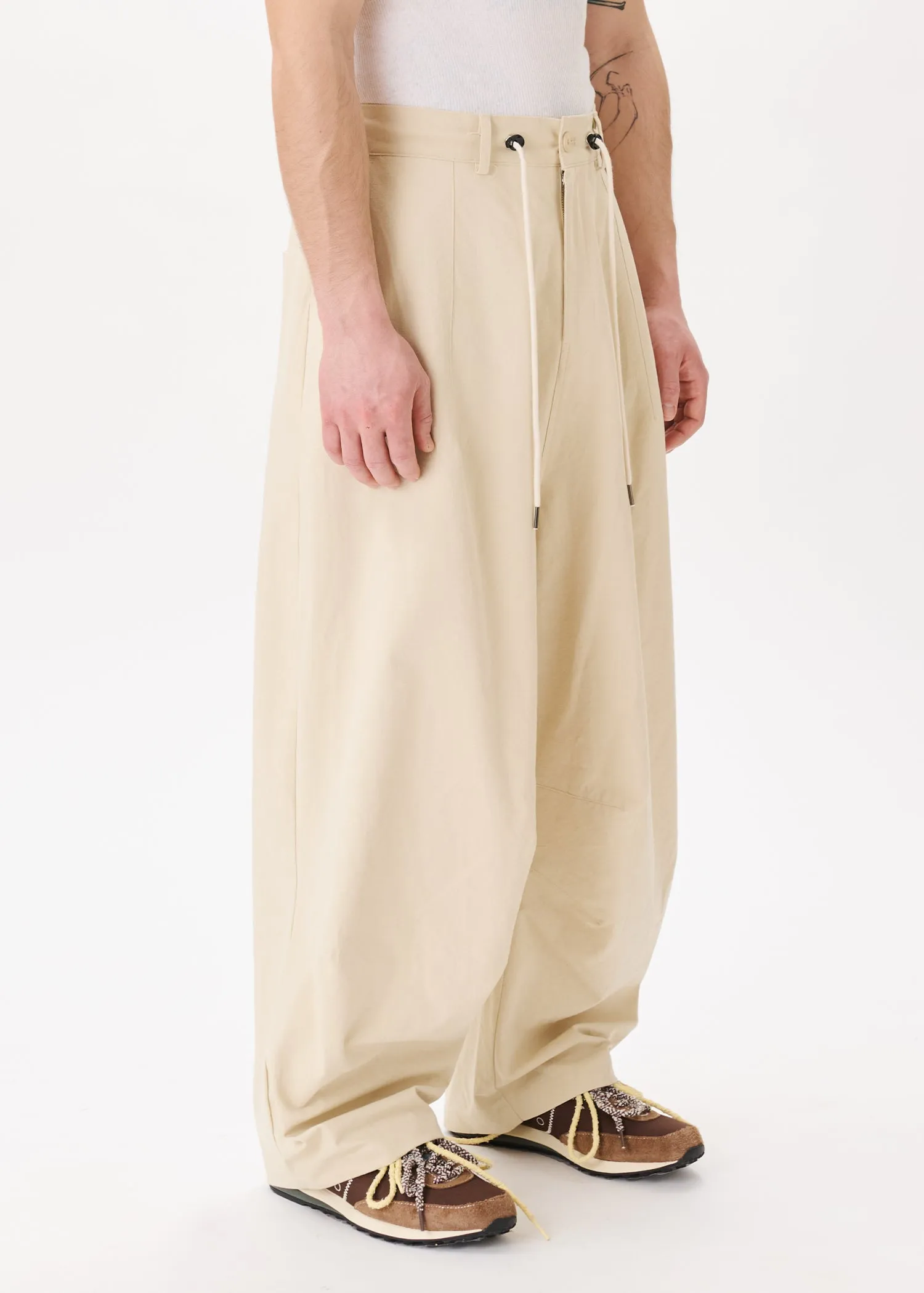 Stopper Balloon Trousers sold by Estudio Niksen