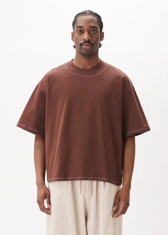 Hand-embroidered Cropped Tee made by Estudio Niksen