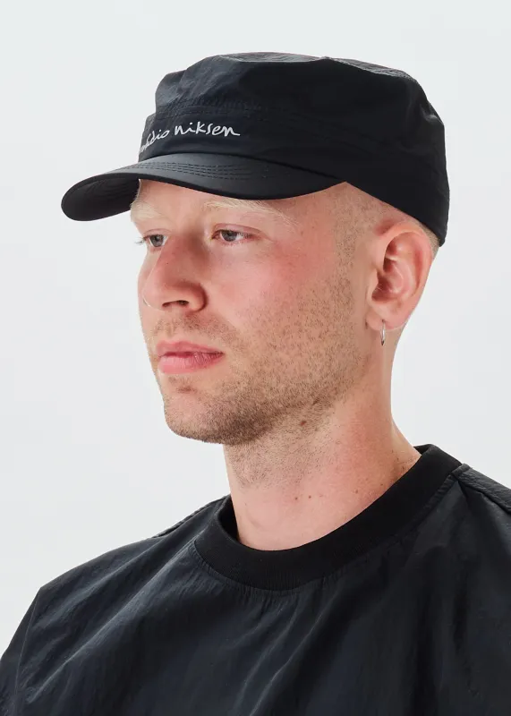 Niksen Walking Cap made by Estudio Niksen