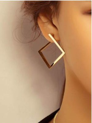 Metal Square Hoop Earrings sold by SHEIN
