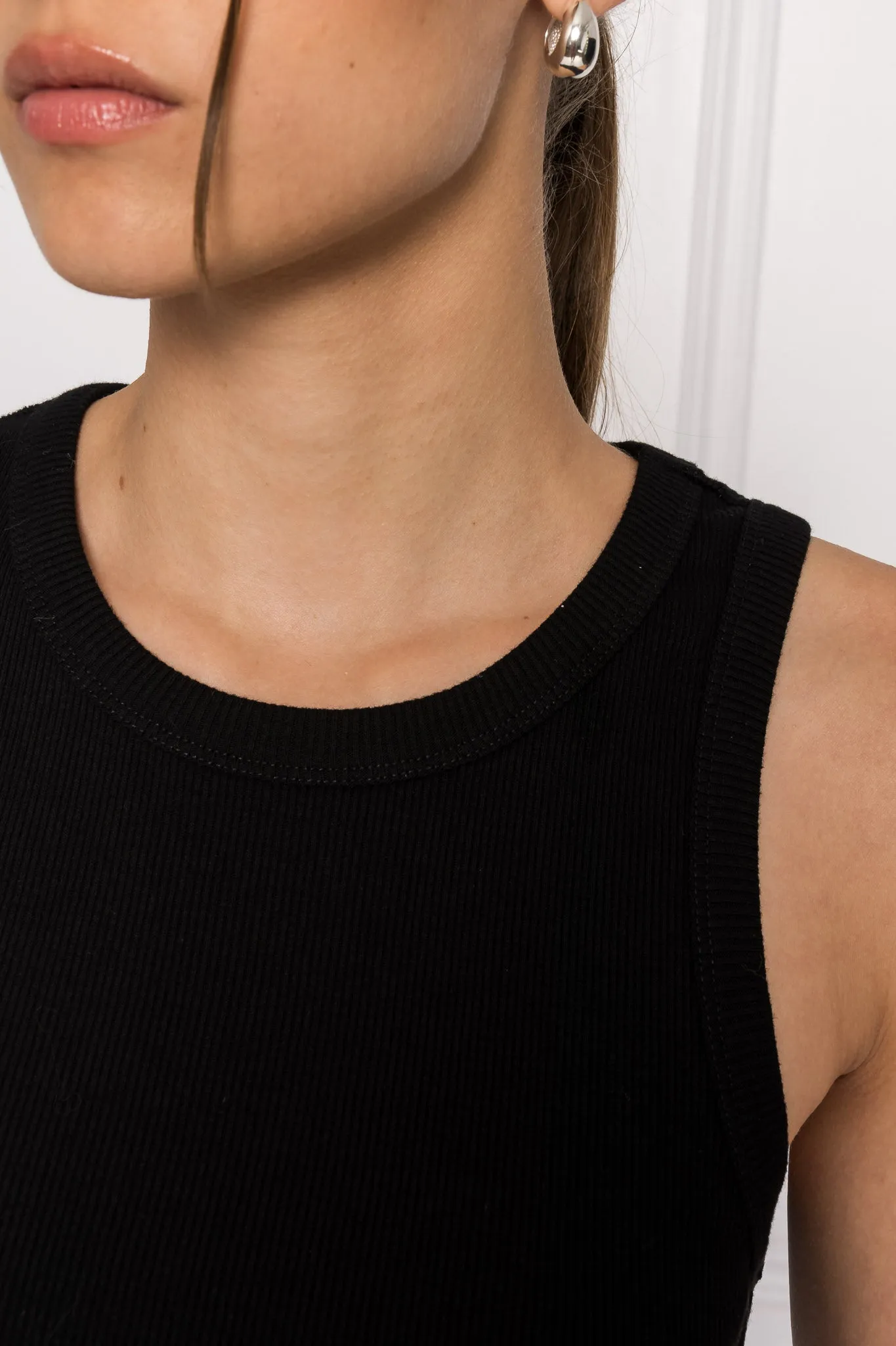 ELICIA | Ribbed Crop Tank Top sold by La Marque product image thumbnail 4