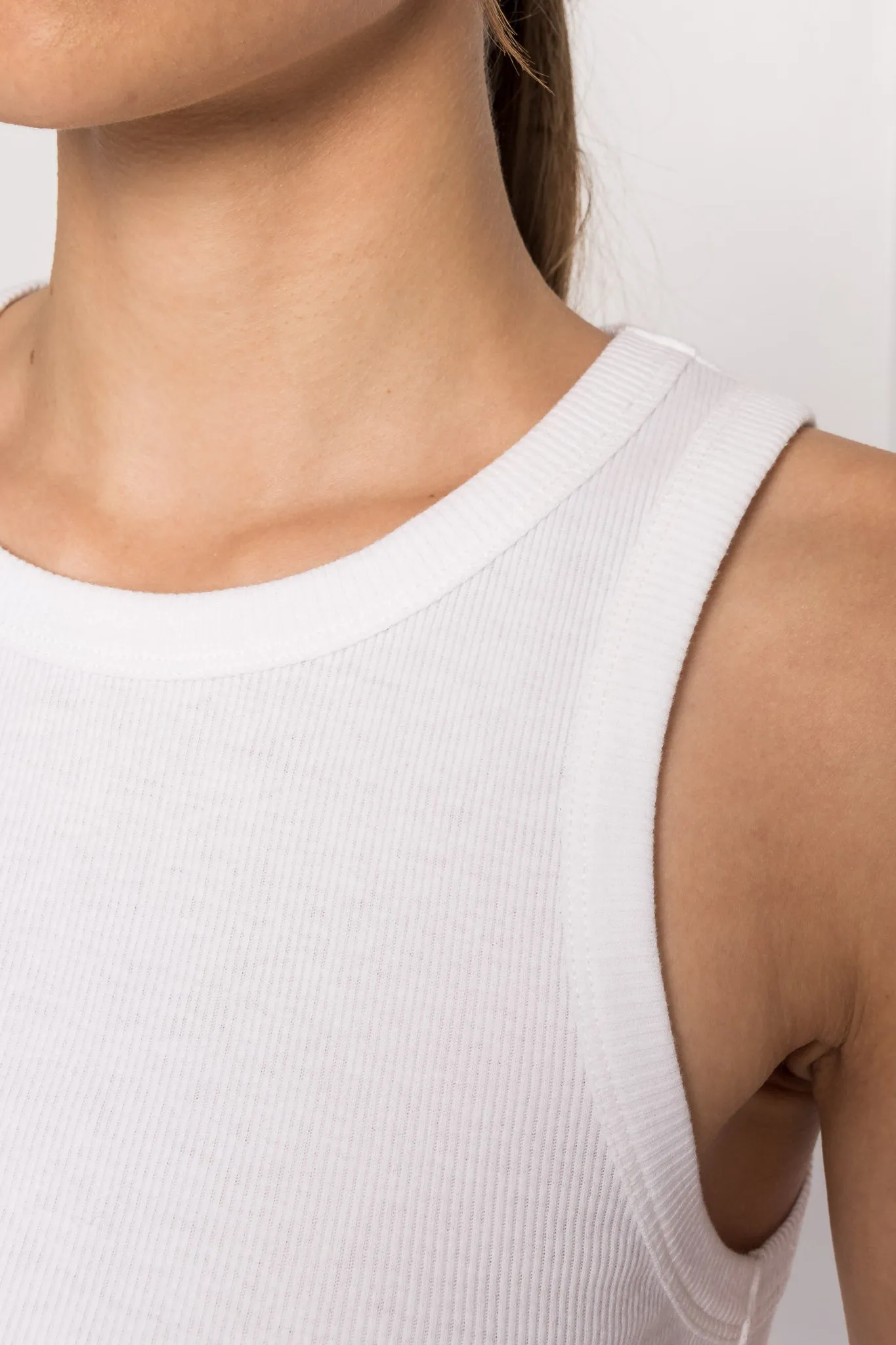 ELICIA | Ribbed Crop Tank Top sold by La Marque product image thumbnail 4