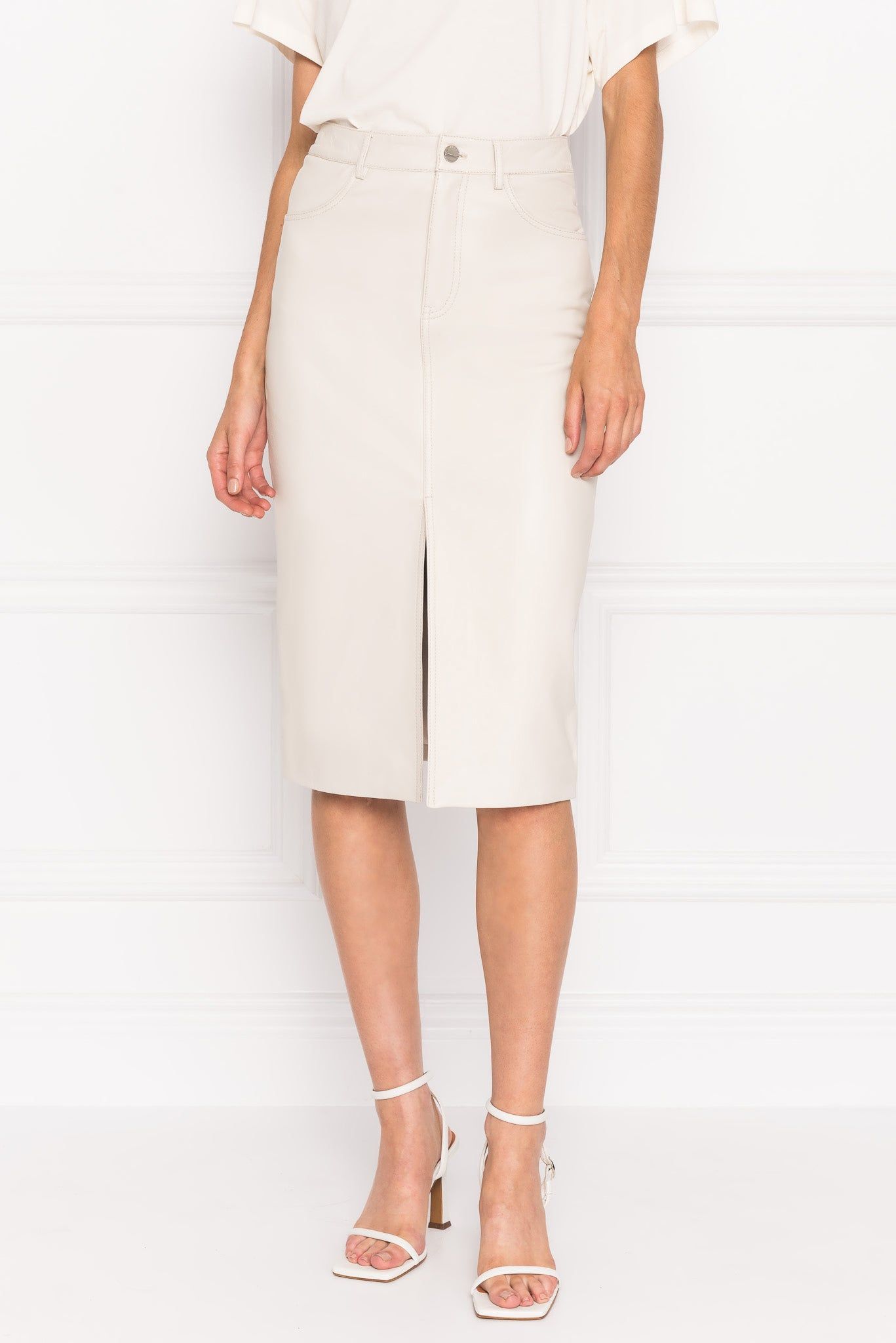 VINNA | Leather Pencil Skirt sold by La Marque