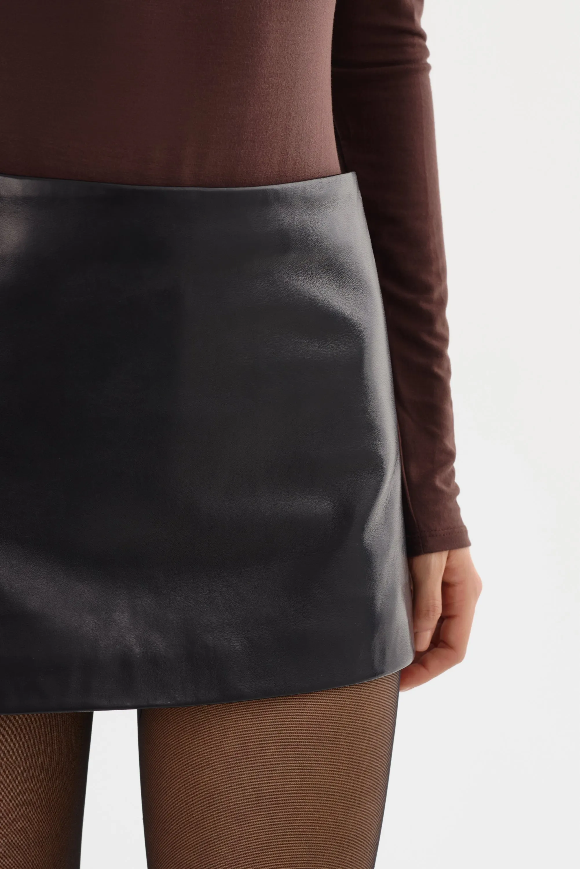 THALIA | Mid-Rise Leather Mini Skirt sold by LAMARQUE product image thumbnail 3