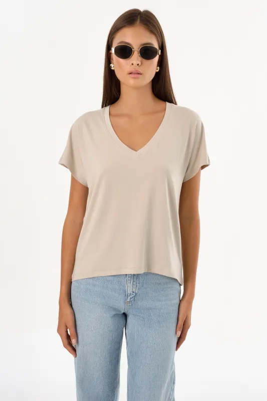 NEREA | Jersey V Neck Tee sold by La Marque