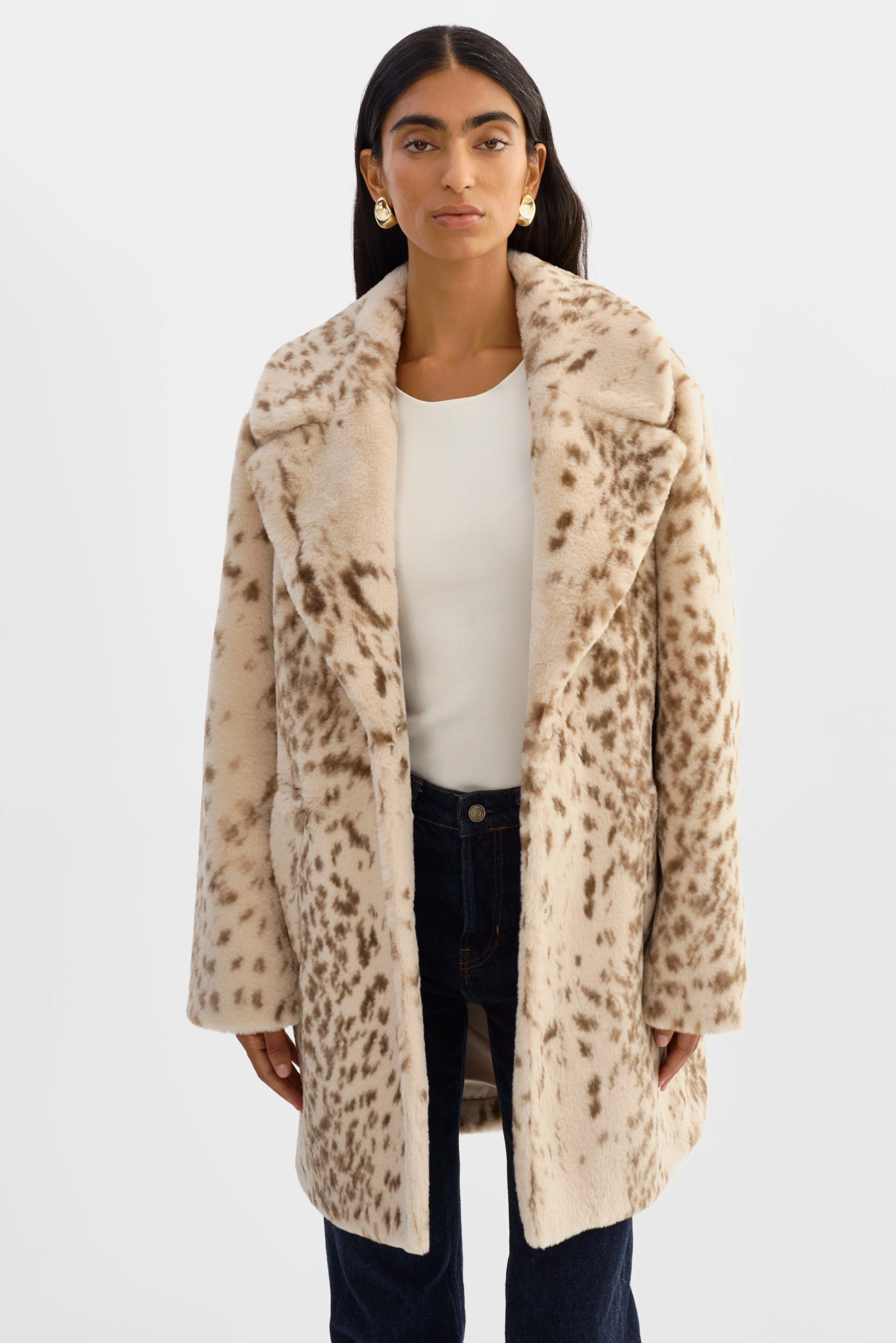LINNEA LEO | Leopard Faux Fur Coat sold by LAMARQUE product image thumbnail 3