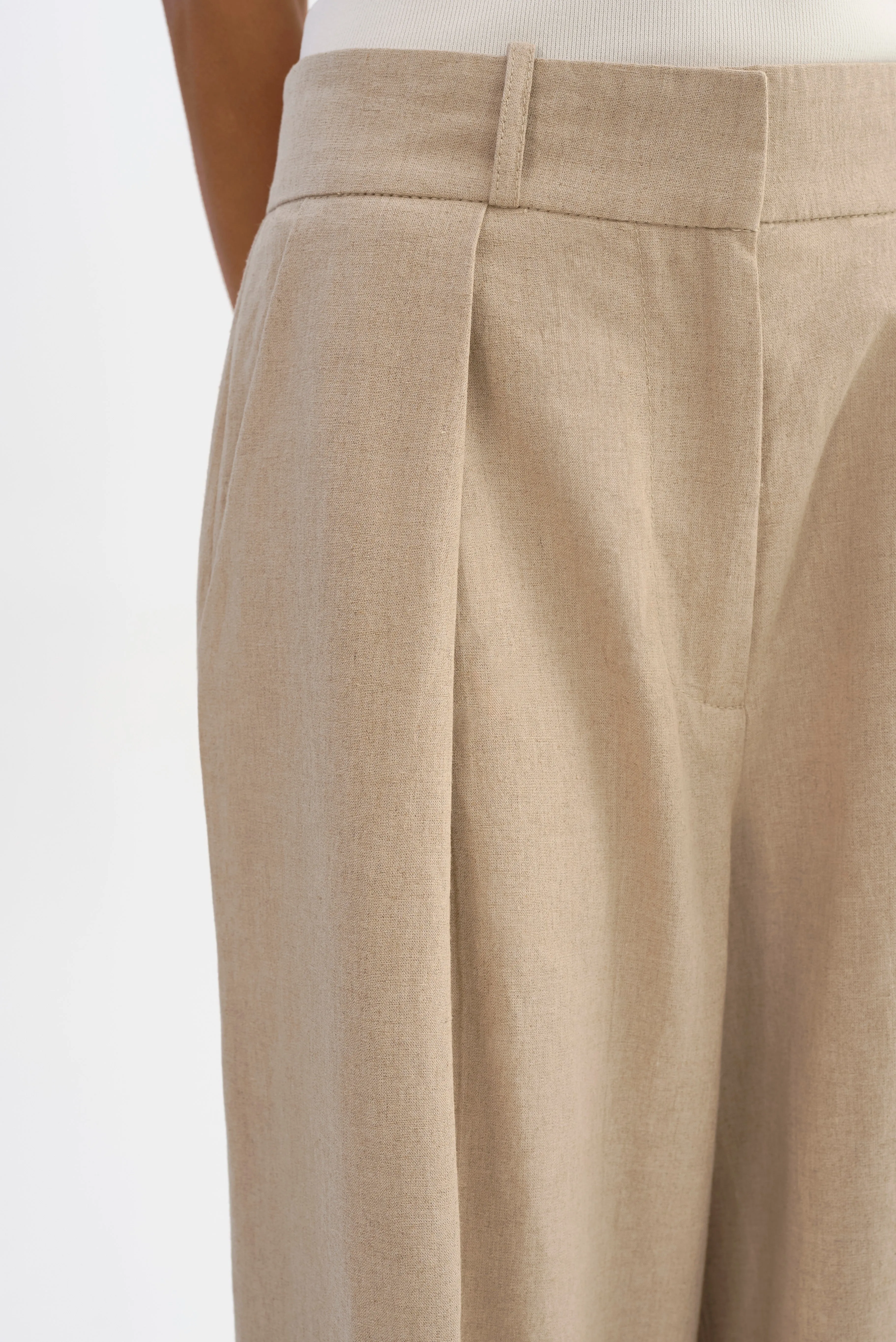 MIRIAM | Wide-Leg Linen Pants sold by LAMARQUE product image thumbnail 5
