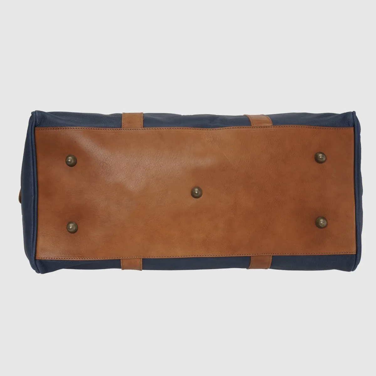 Verona Soft Leather Duffel Bag sold by I Medici product image thumbnail 4