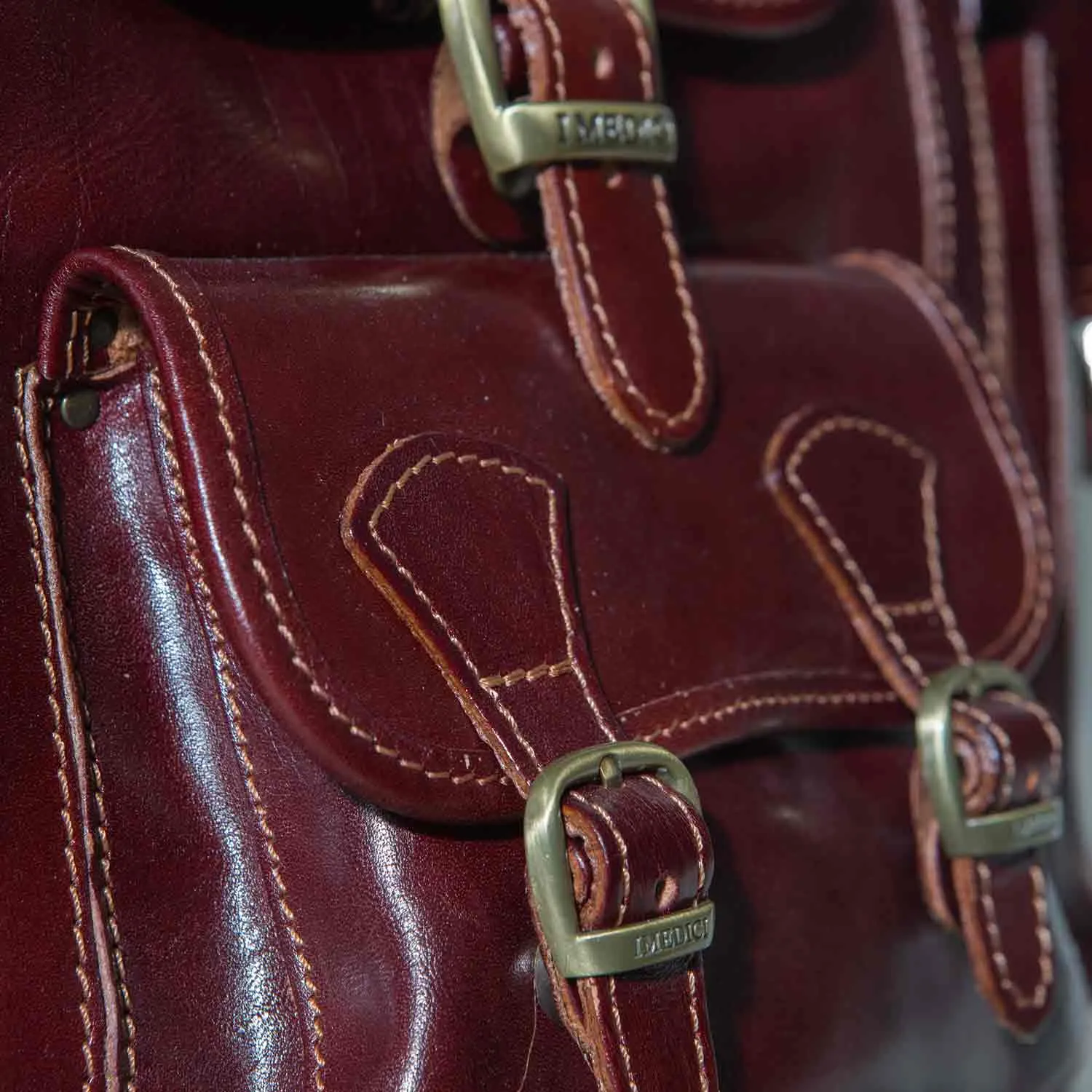 Rugged Elegance Italian Leather Backpack sold by I Medici product image thumbnail 3