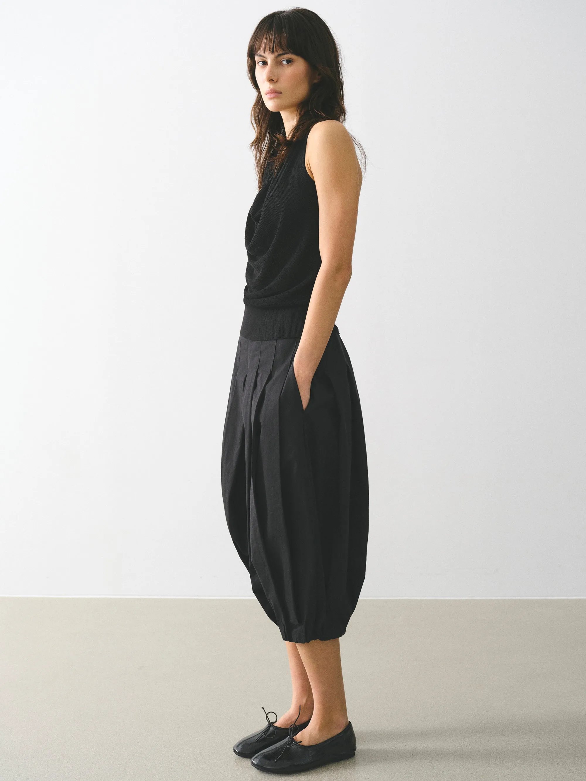 Gathered Capri Pants, Black sold by Source Unknown product image thumbnail 3