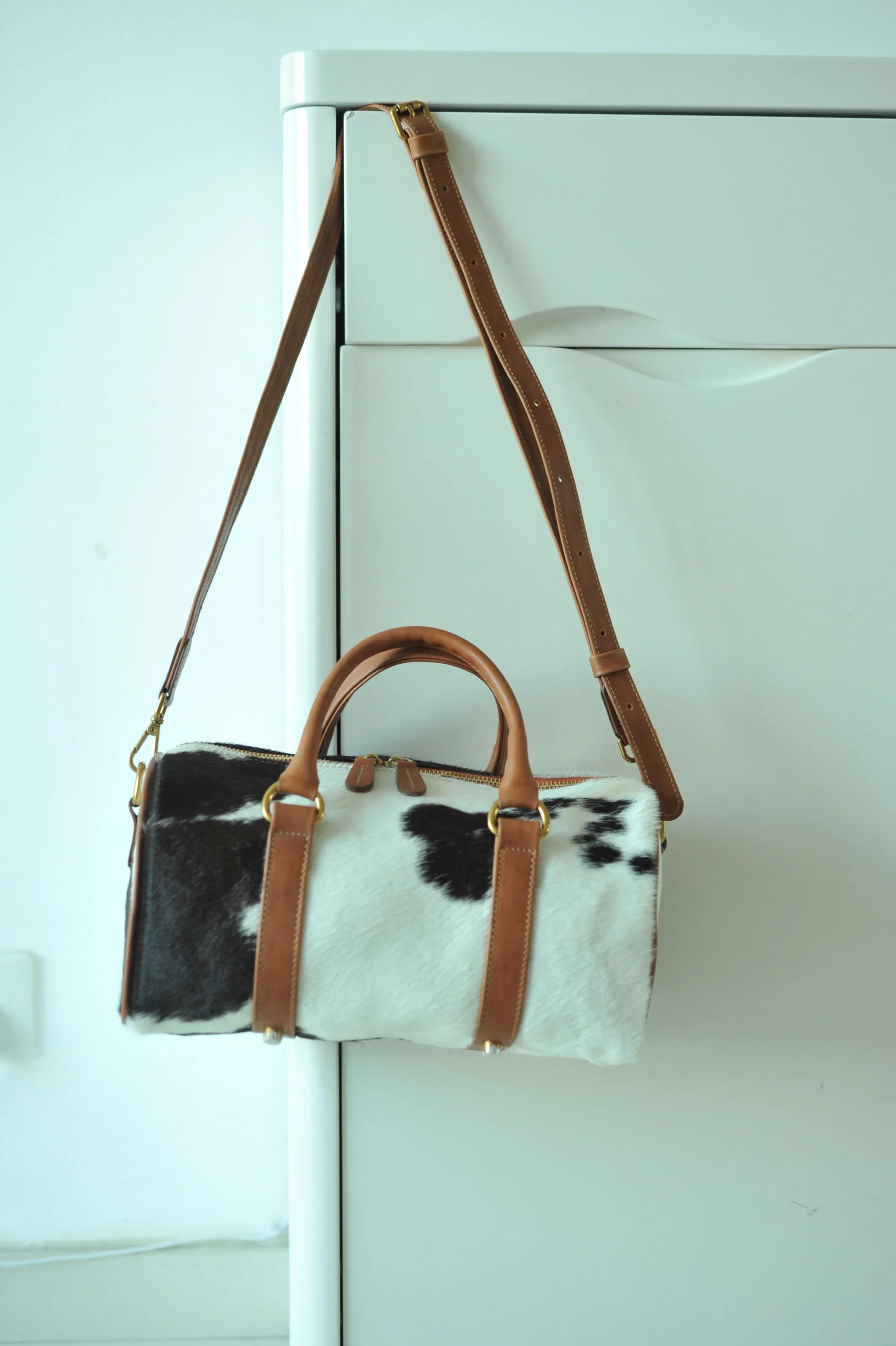 Handcrafted Haircalf Boston Bag sold by MOGSki product image thumbnail 5