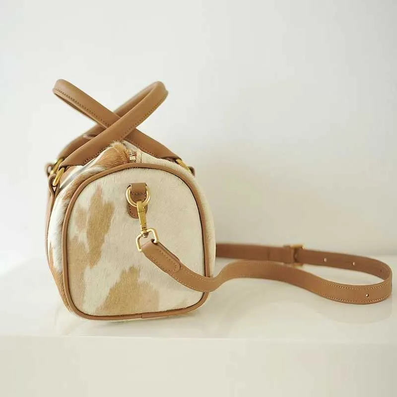 Handcrafted Cowhide Boston Bag sold by MOGSki product image thumbnail 2