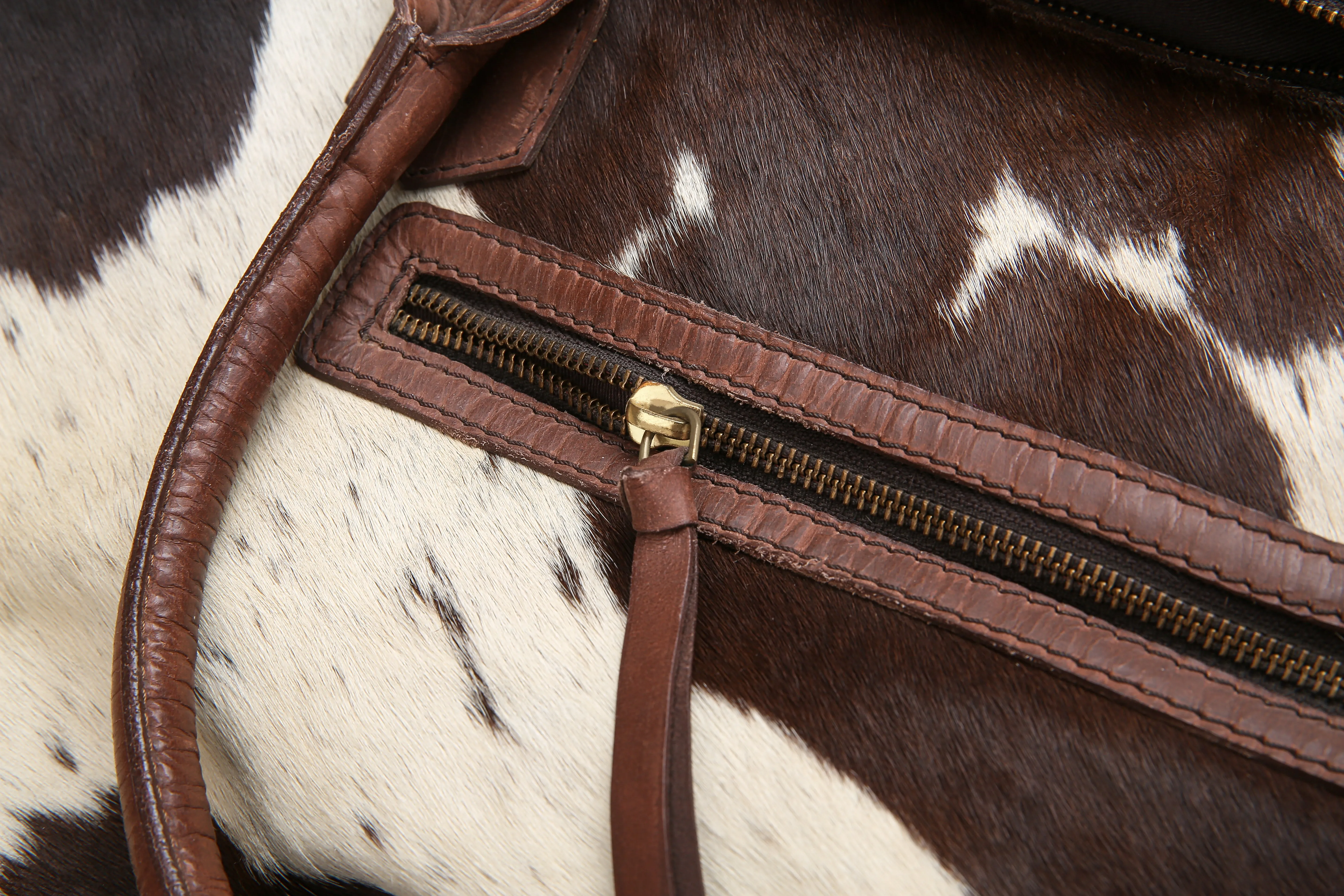 Handcrafted Cowhide Leather Weekender Bag sold by MOGSki product image thumbnail 3