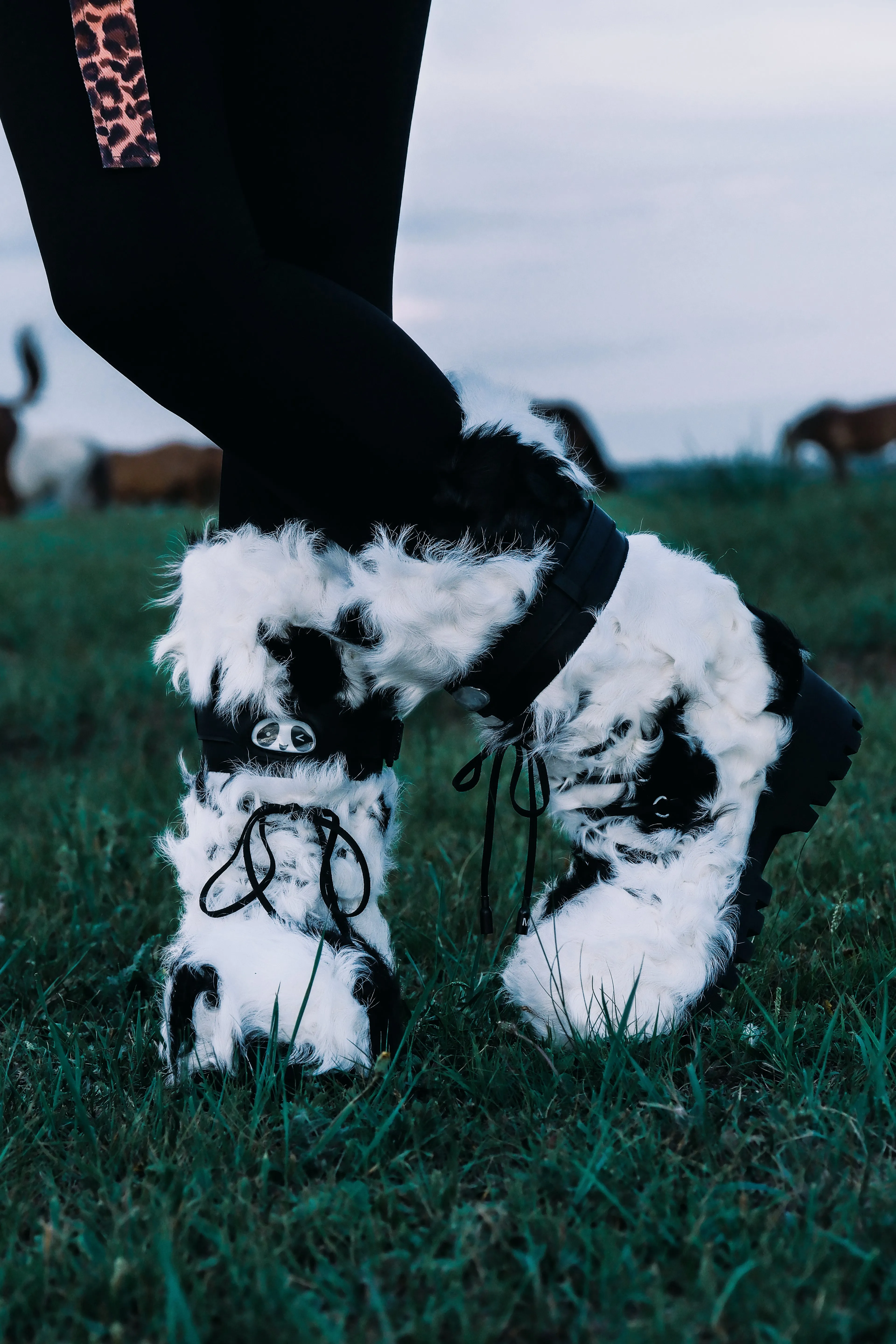 MOGSki PANDA CURLY SHEARLING SNOW BOOT sold by MOGSki product image thumbnail 3