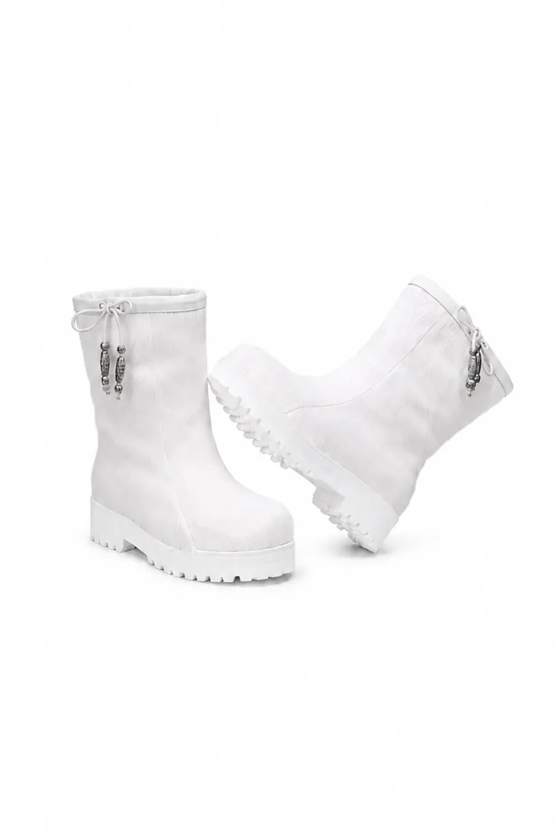 MOGSki IVORY BEADED MINK FUR SNOW BOOT sold by MOGSki