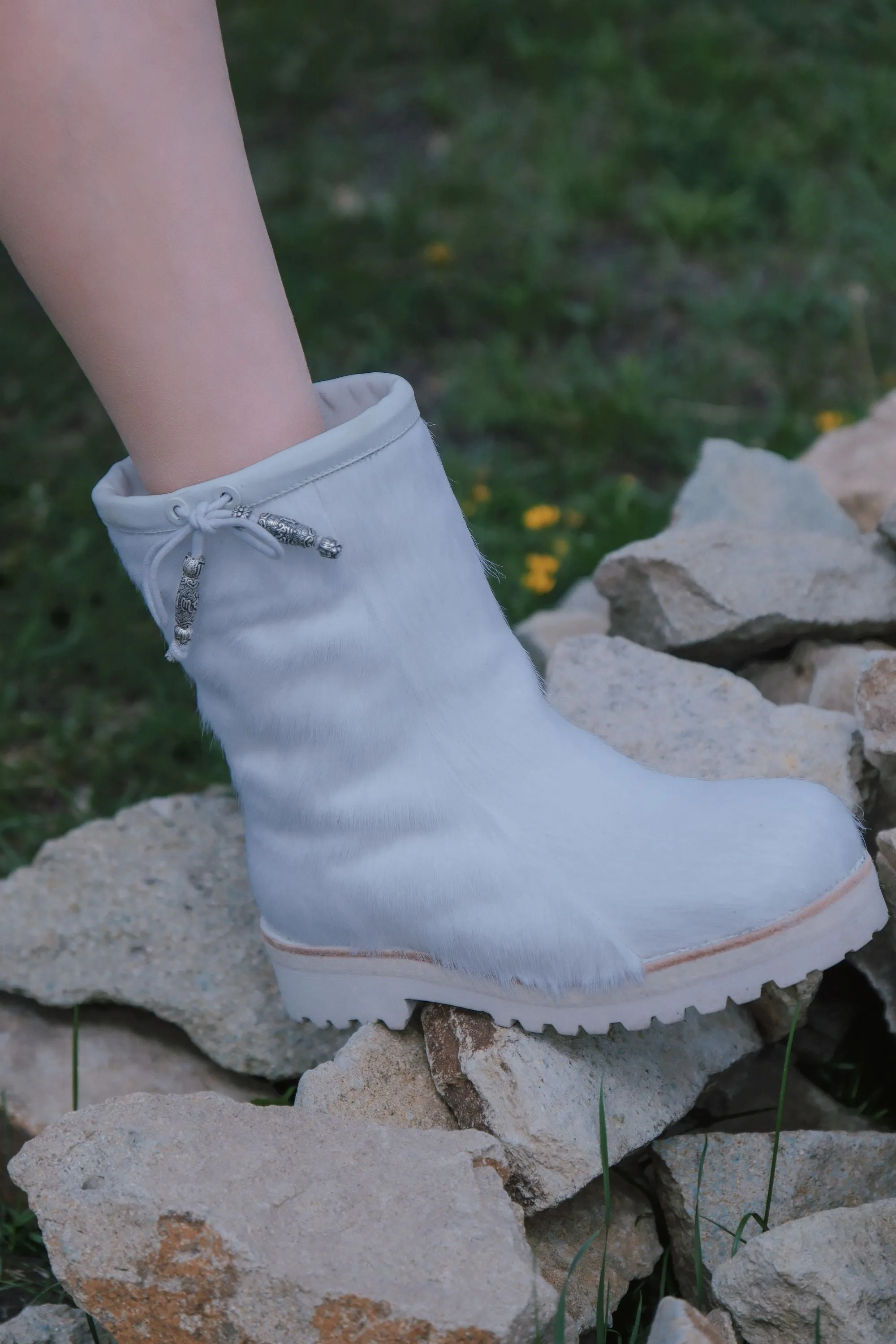 MOGSki IVORY BEADED MINK FUR SNOW BOOT sold by MOGSki product image thumbnail 4